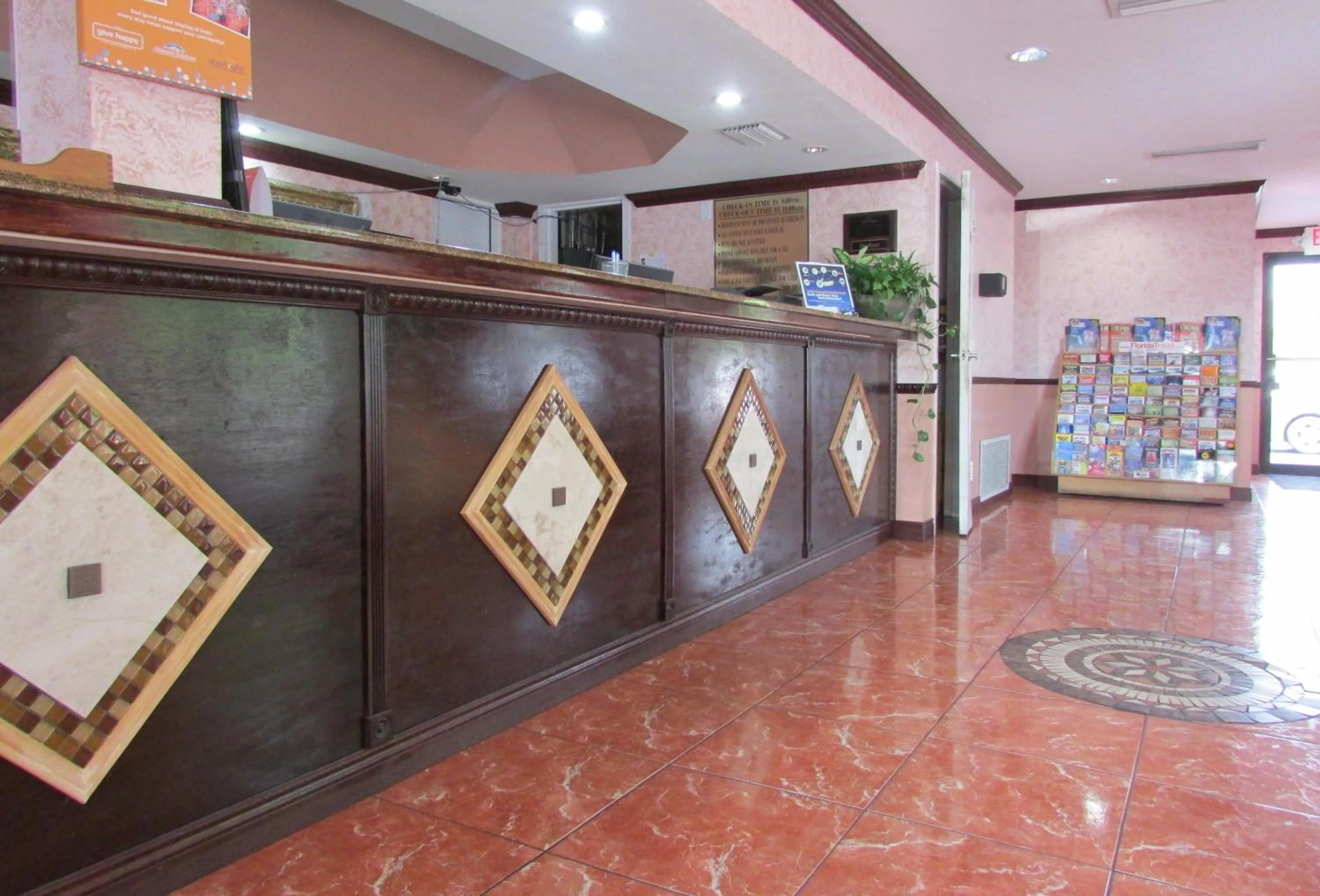 Lobby or reception in Howard Johnson by Wyndham Ft. Myers FL