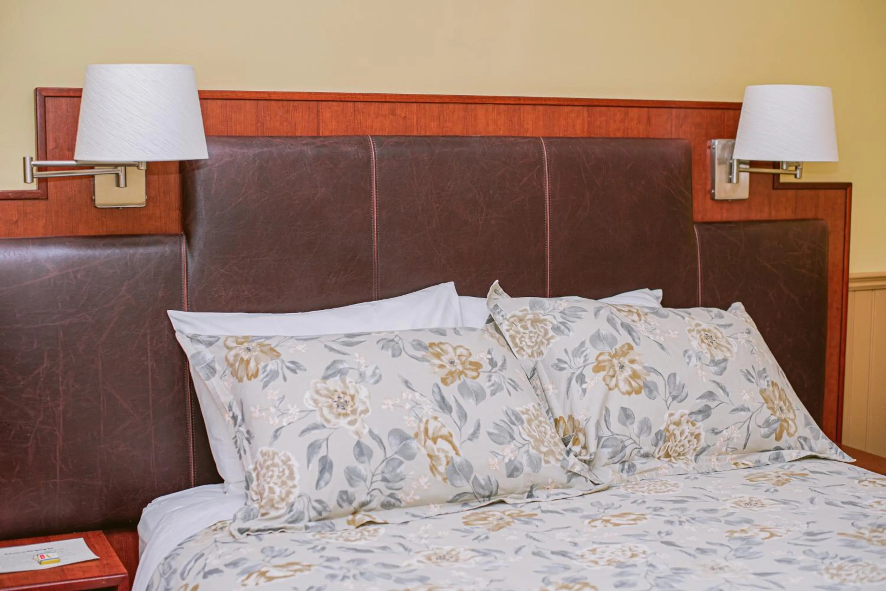 Bed in Salt Spring Inn