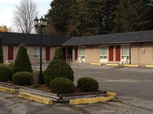 Facade/entrance in Lotus Motel