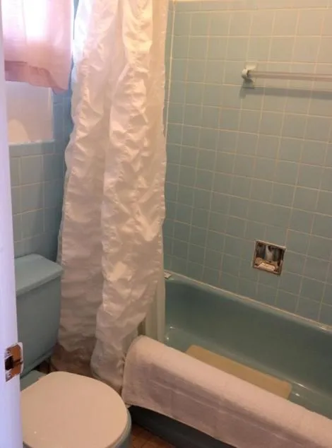 Toilet in Lotus Motel