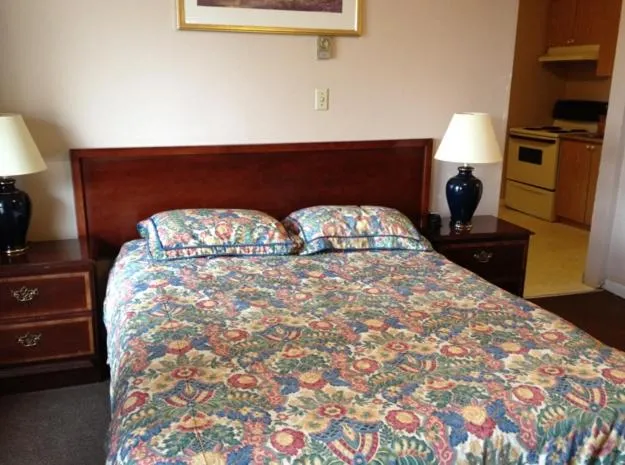 Bed in Lotus Motel