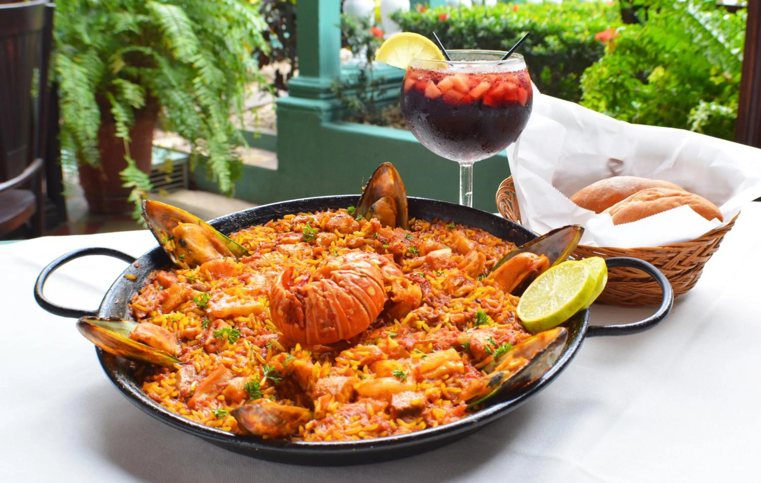 Food close-up in Hotel Dario Granada