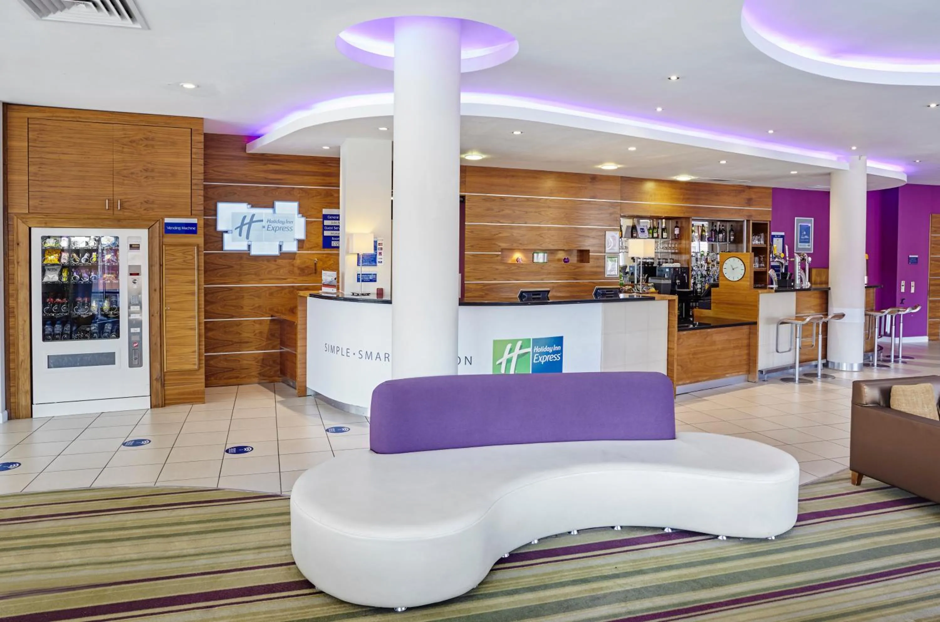 Property building, Lobby/Reception in Holiday Inn Express London - Newbury Park, an IHG Hotel