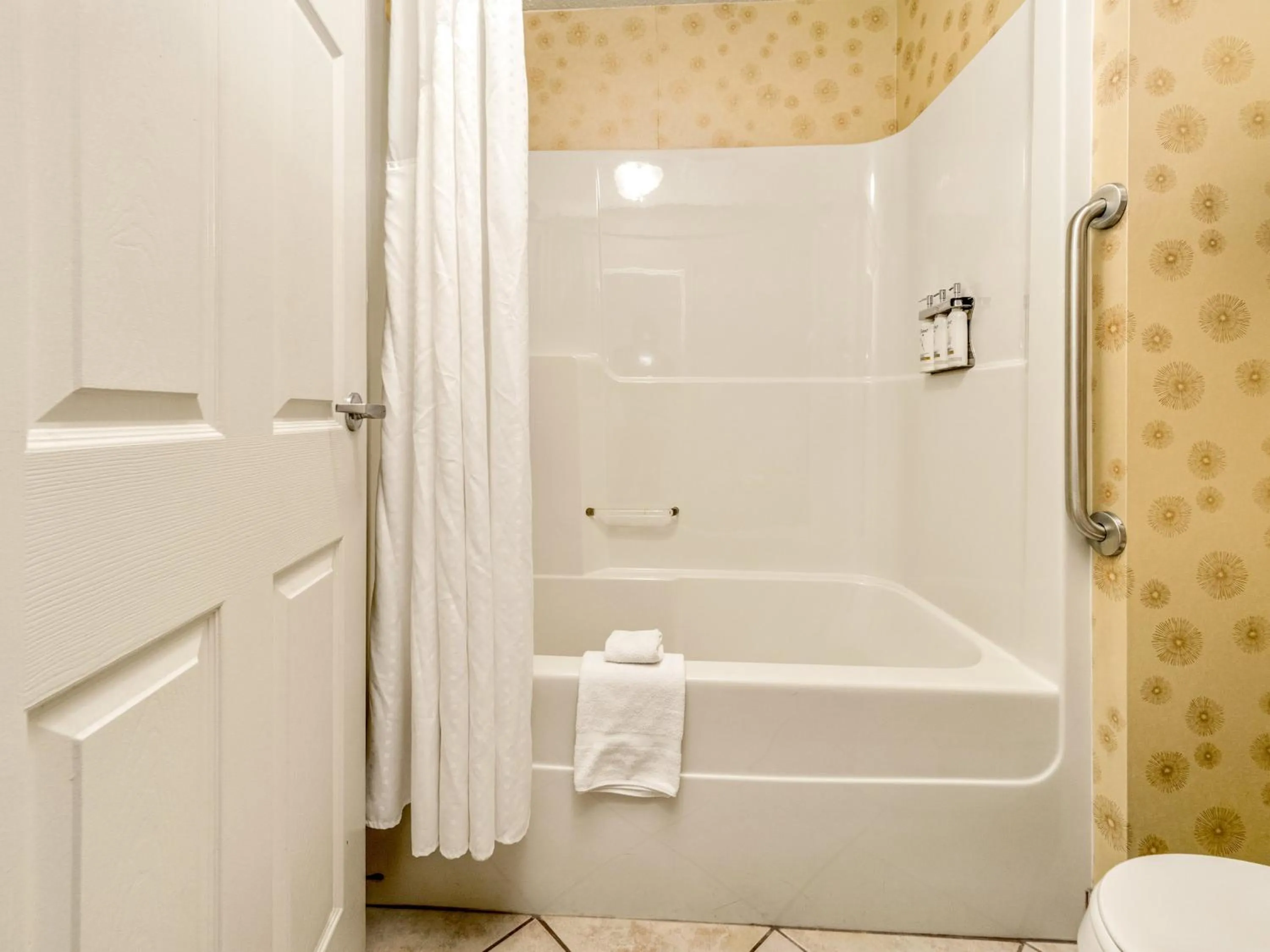 Bathroom in Holiday Inn Lethbridge by IHG