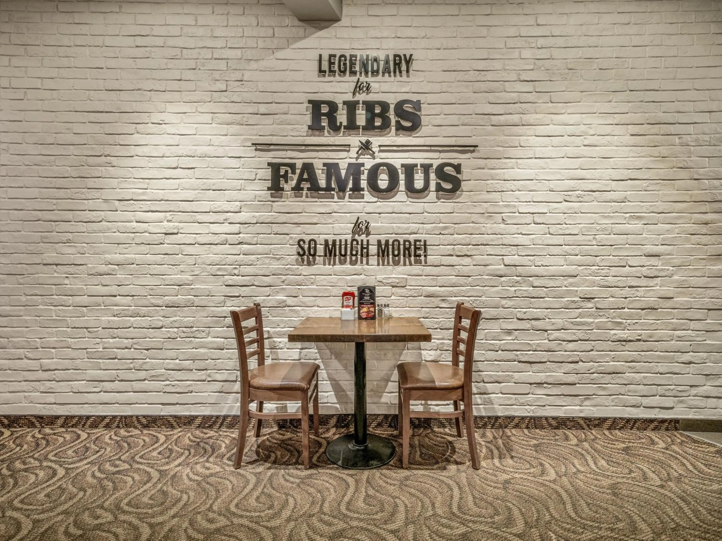 Restaurant/places to eat in Holiday Inn Lethbridge by IHG