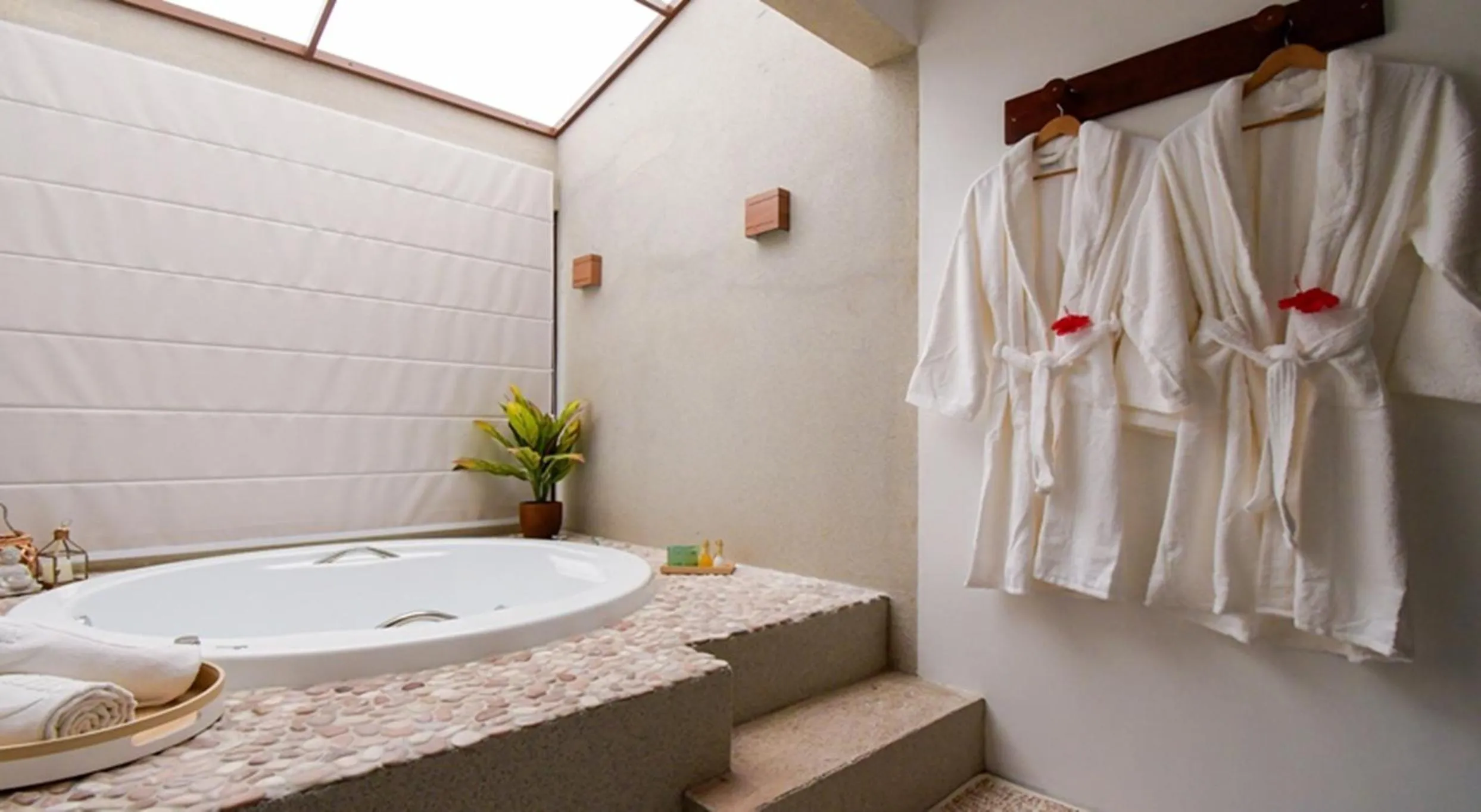 Bath in Pousada Encontro das Águas