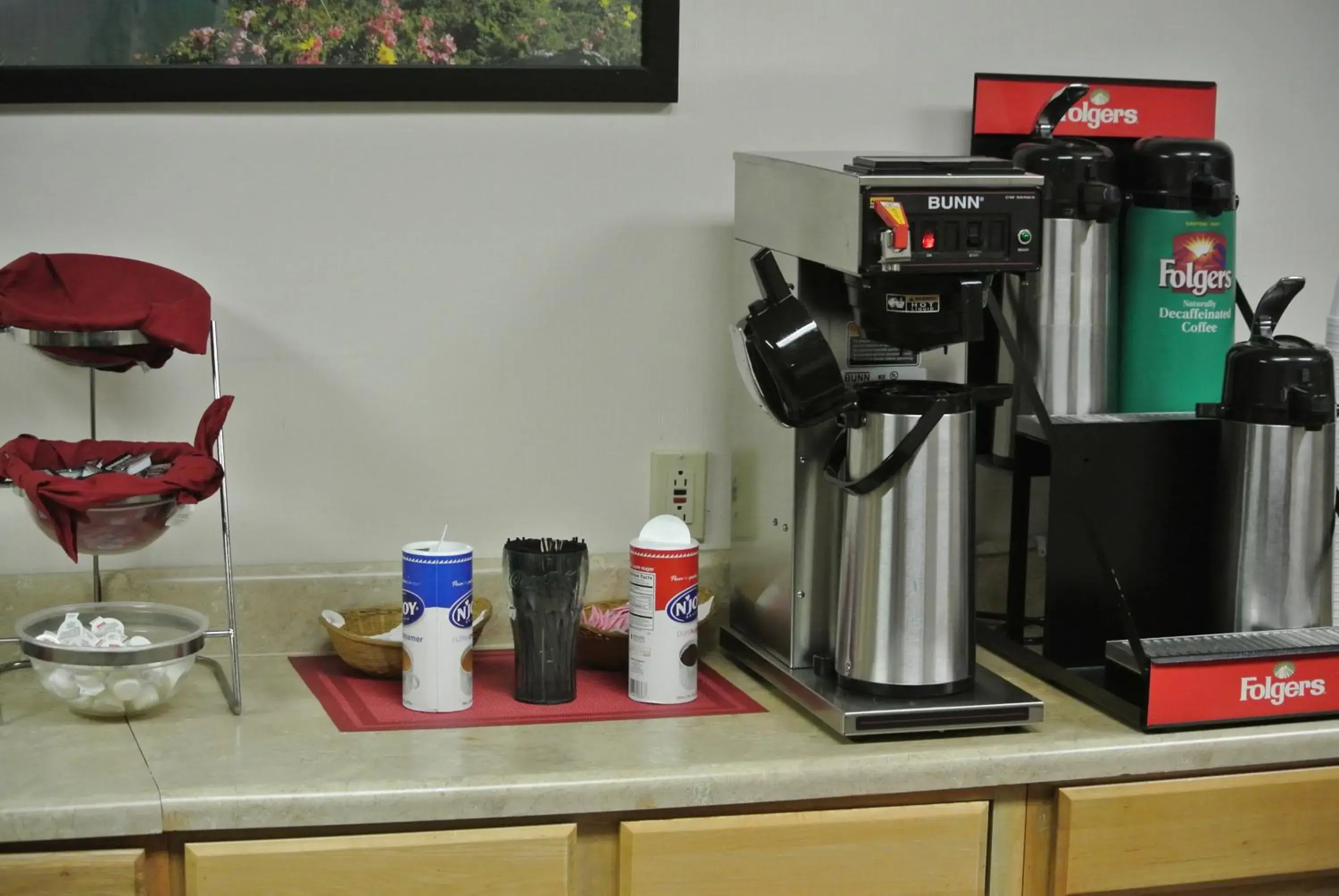 Swimming pool in Select Inn Murfreesboro Swimming pool in Select Inn Murfreesboro