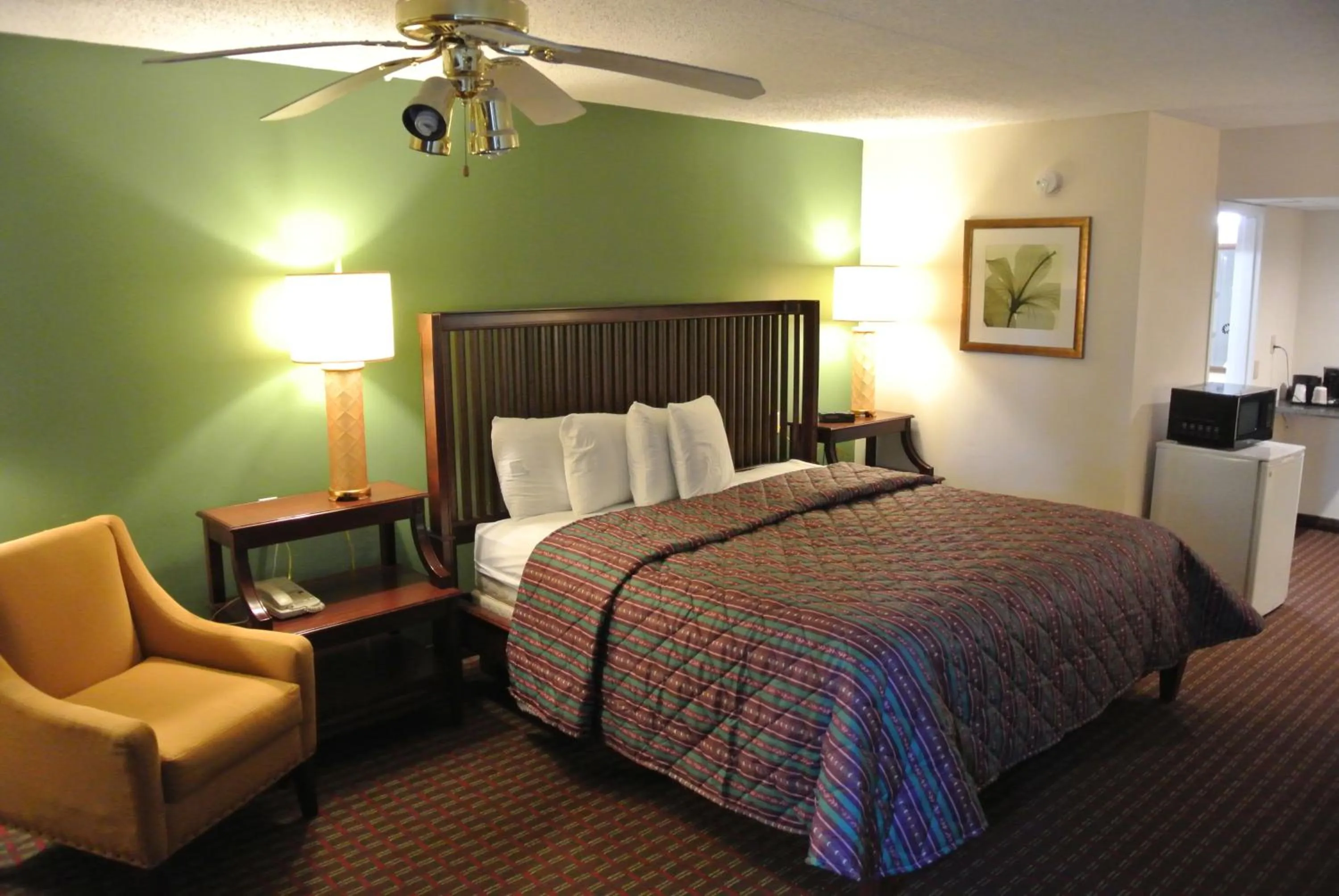 Bed in Select Inn Murfreesboro