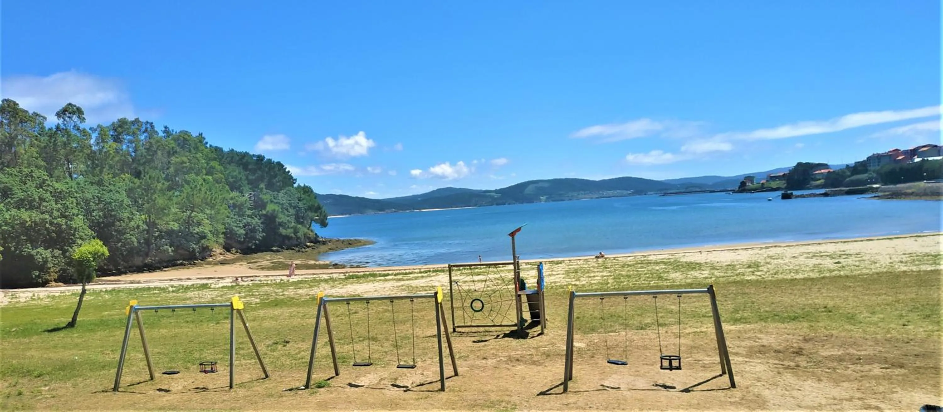 Nearby landmark in Playa de Camariñas