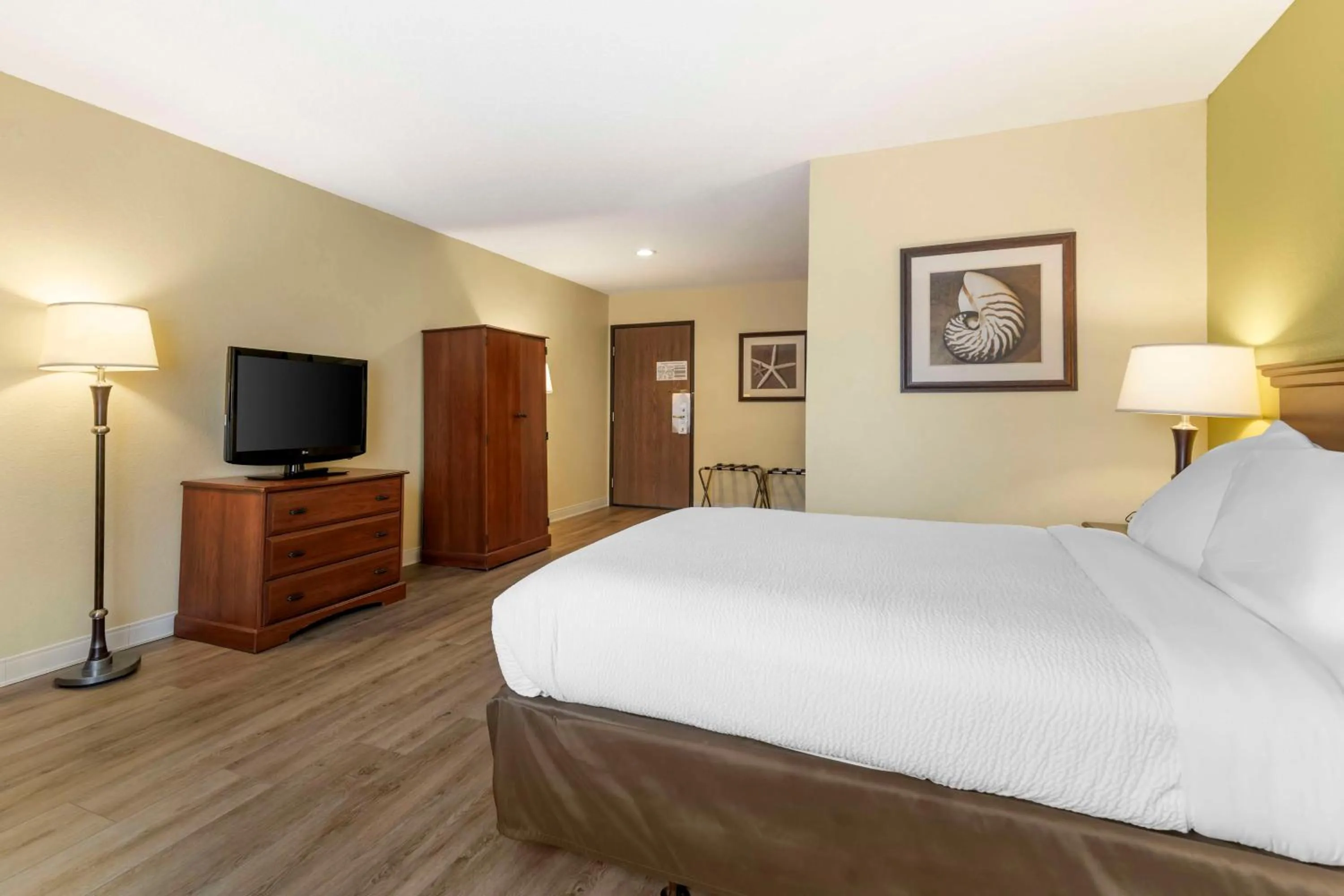 Bedroom, Bed in Best Western York Inn