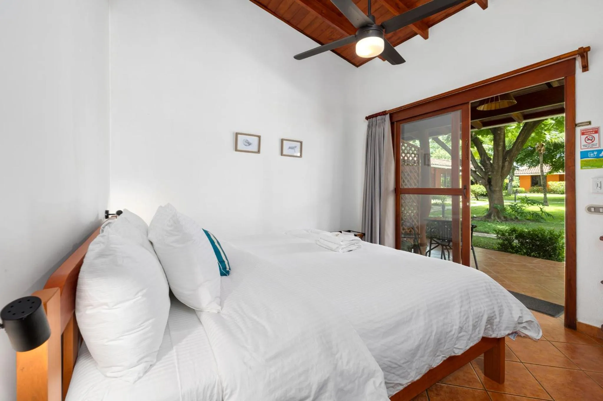 Bed in Bahia Esmeralda Boutique Hotel & Villas