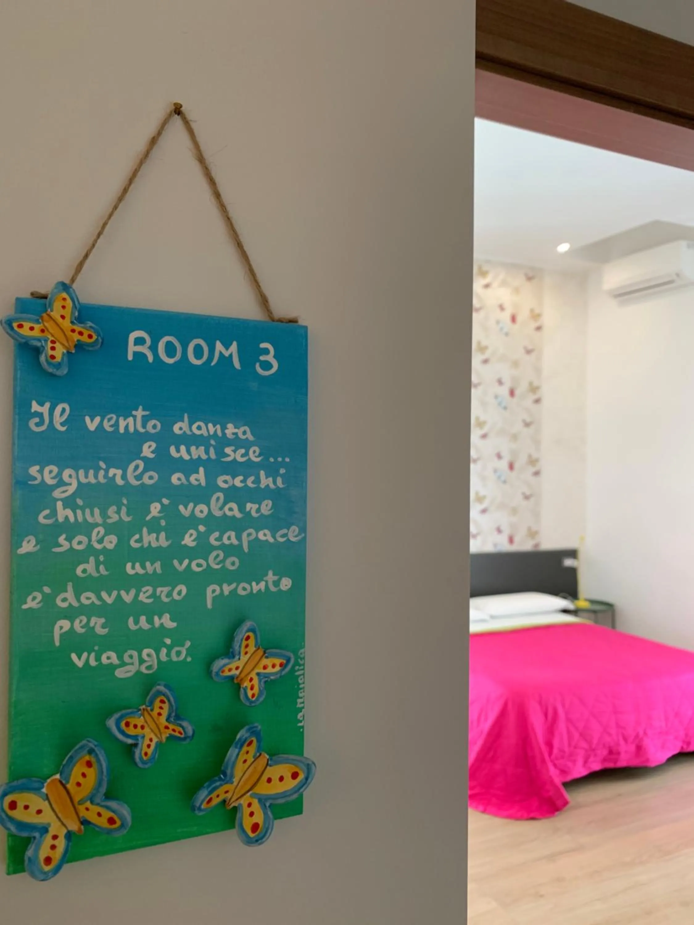 Decorative detail, Bed in Le Marinelle Aff Trani