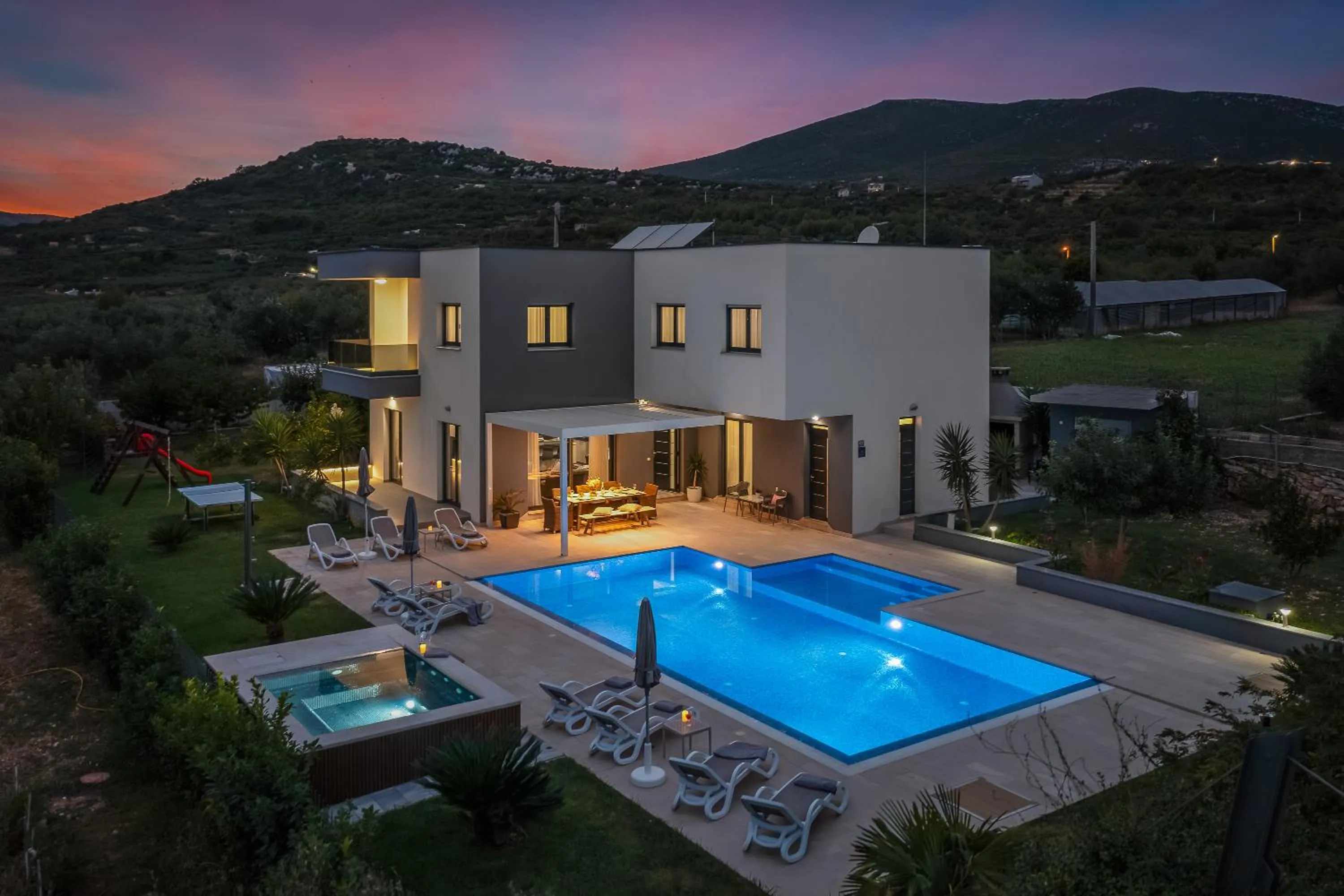 Property building in Villa Castello