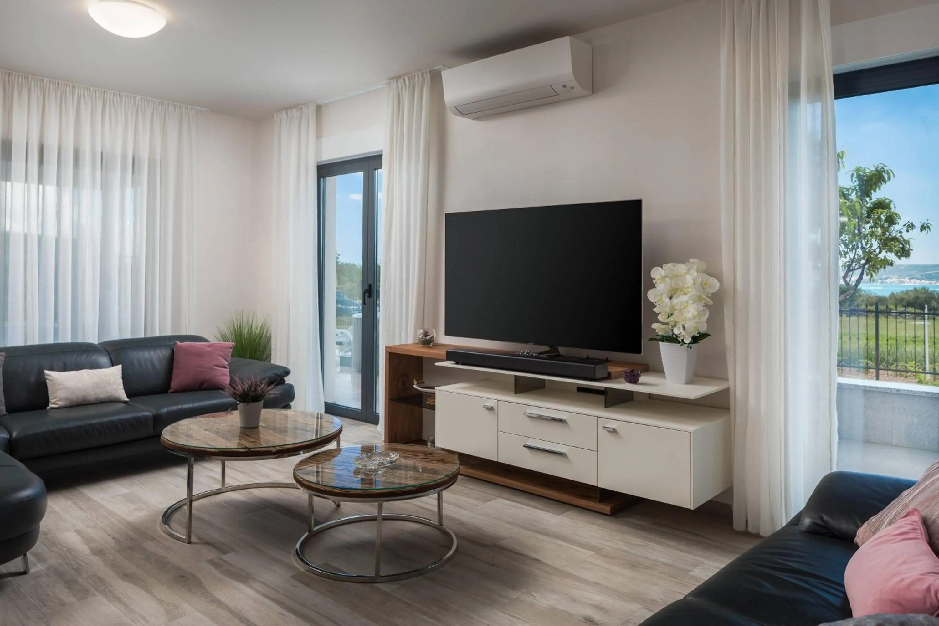 TV and multimedia in Villa Castello