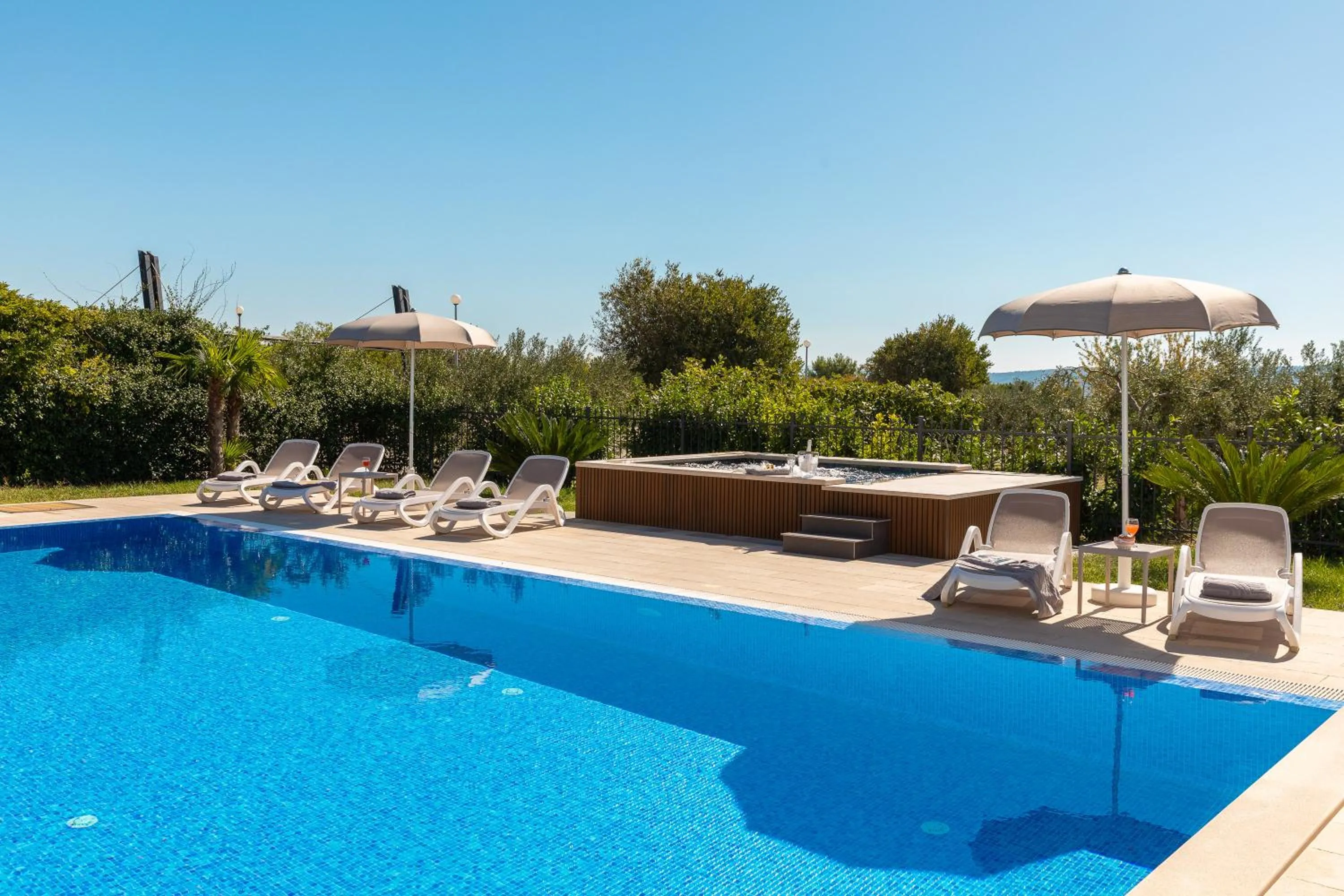 Hot Tub in Villa Castello