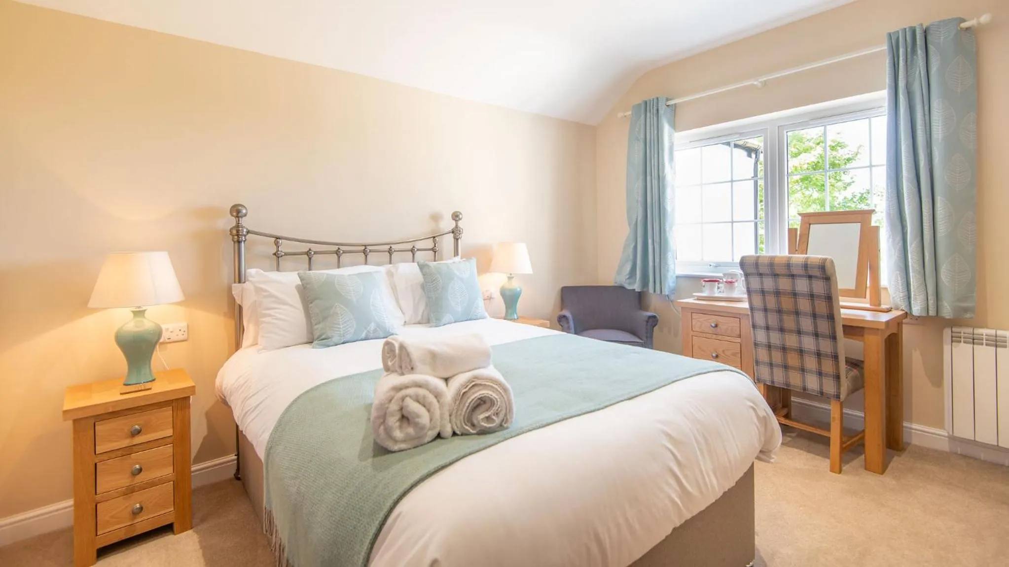 Bed in Lastra Farm Hotel