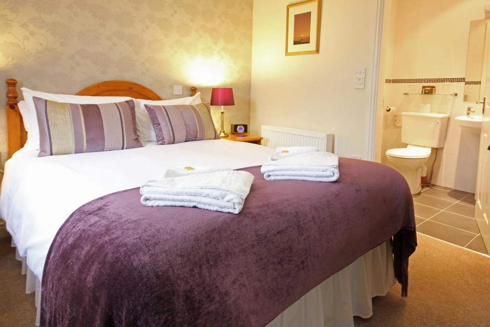 Bed in Lastra Farm Hotel