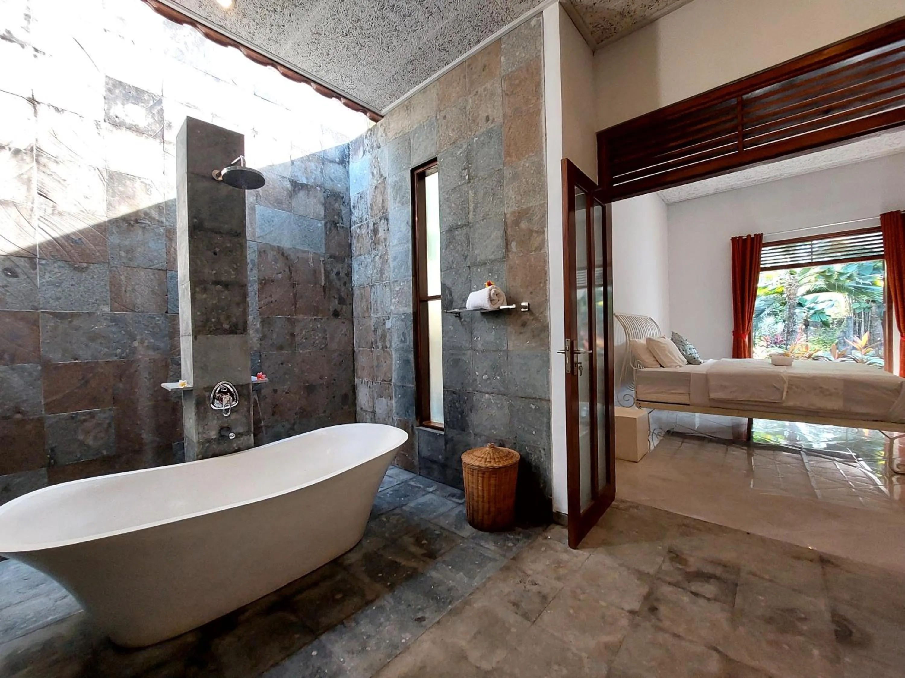 Bathroom, Bed in Villa Kelapa