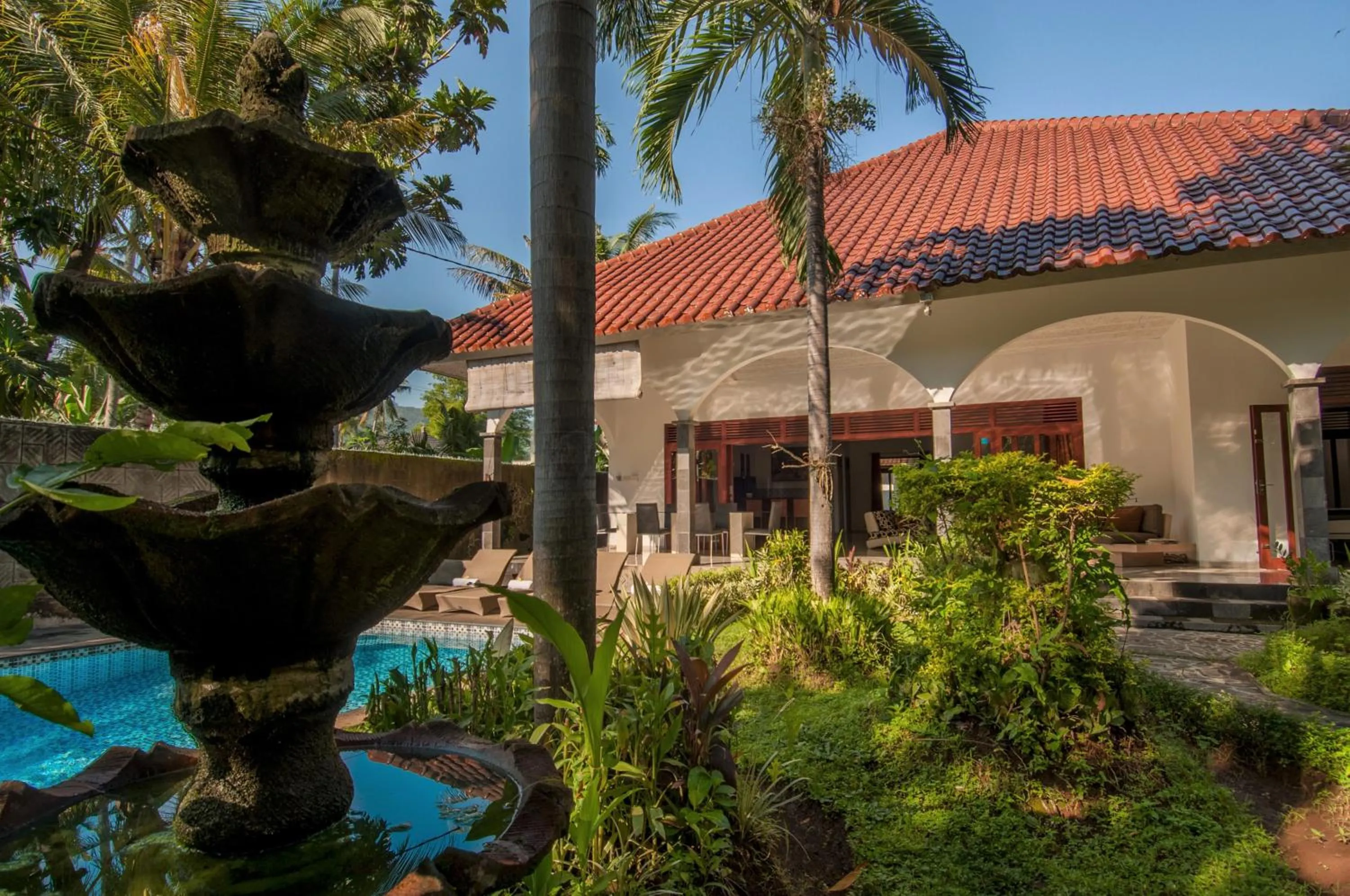 Facade/entrance in Villa Kelapa
