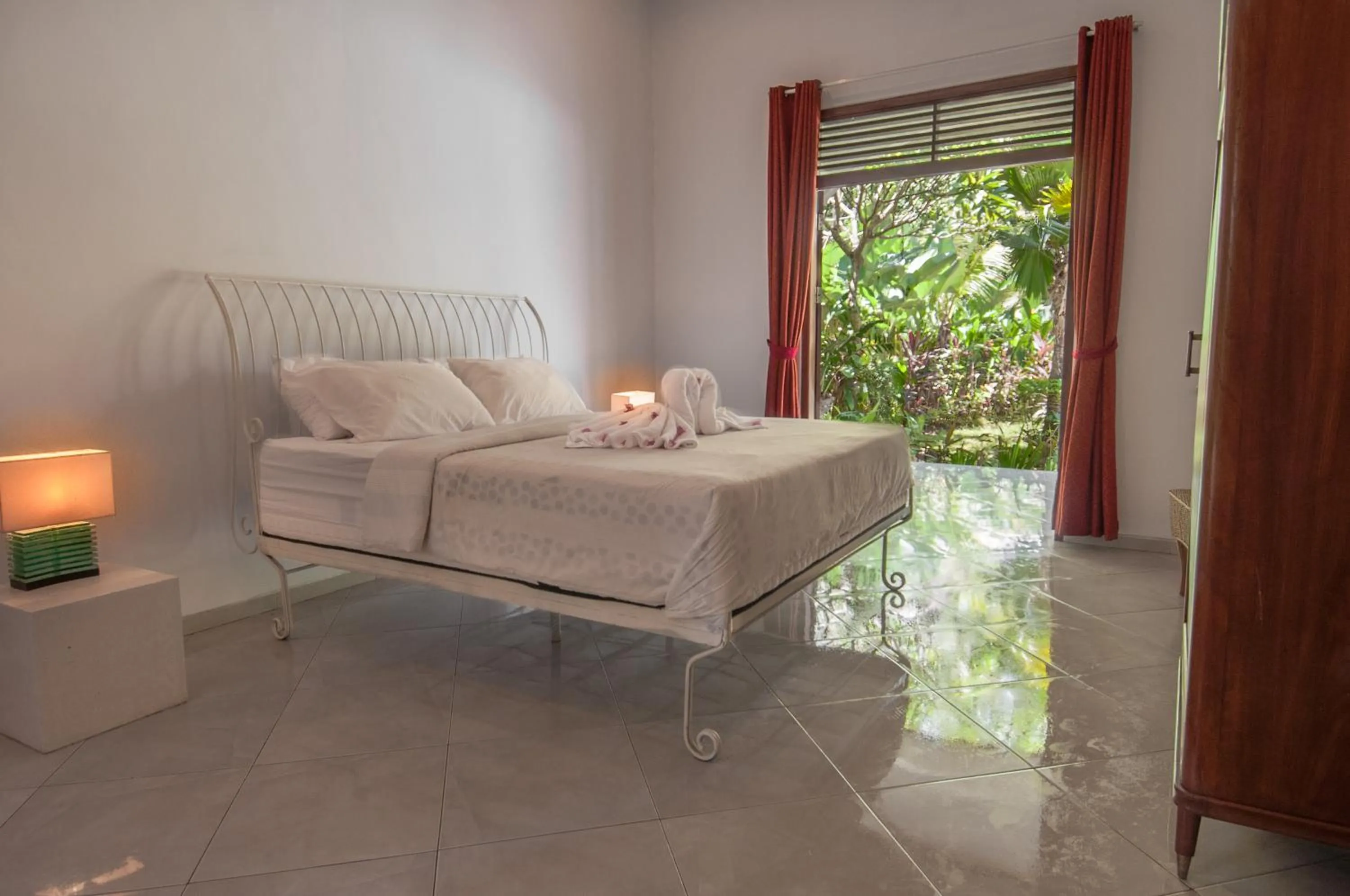 Bed in Villa Kelapa