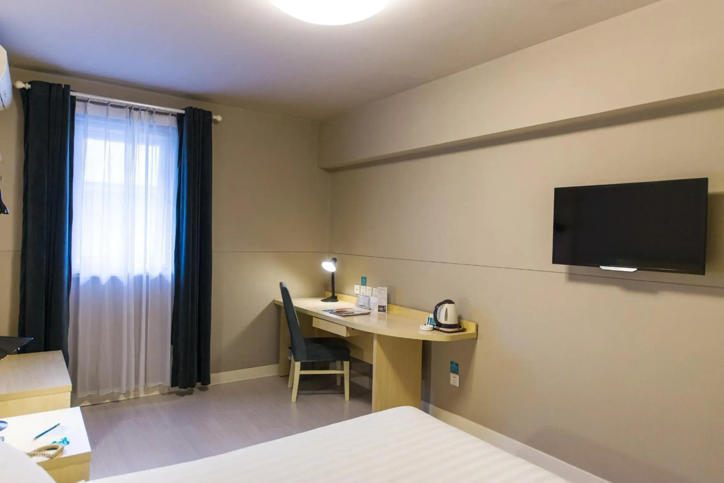 Bed in Jinjiang Inn Select Sanya Bay Jinjiling Bed in Jinjiang Inn Select Sanya Bay Jinjiling