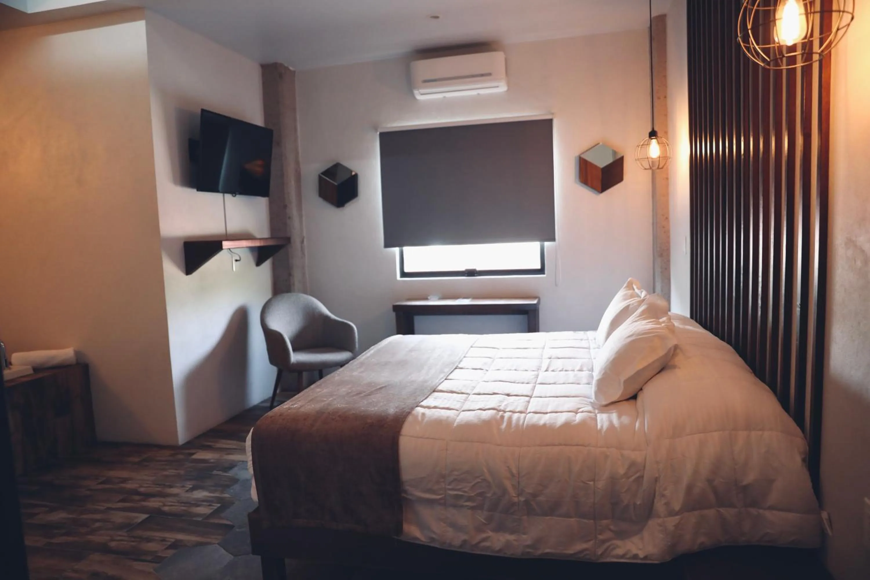 Hot Tub, Bed in Hotel Express Jerez