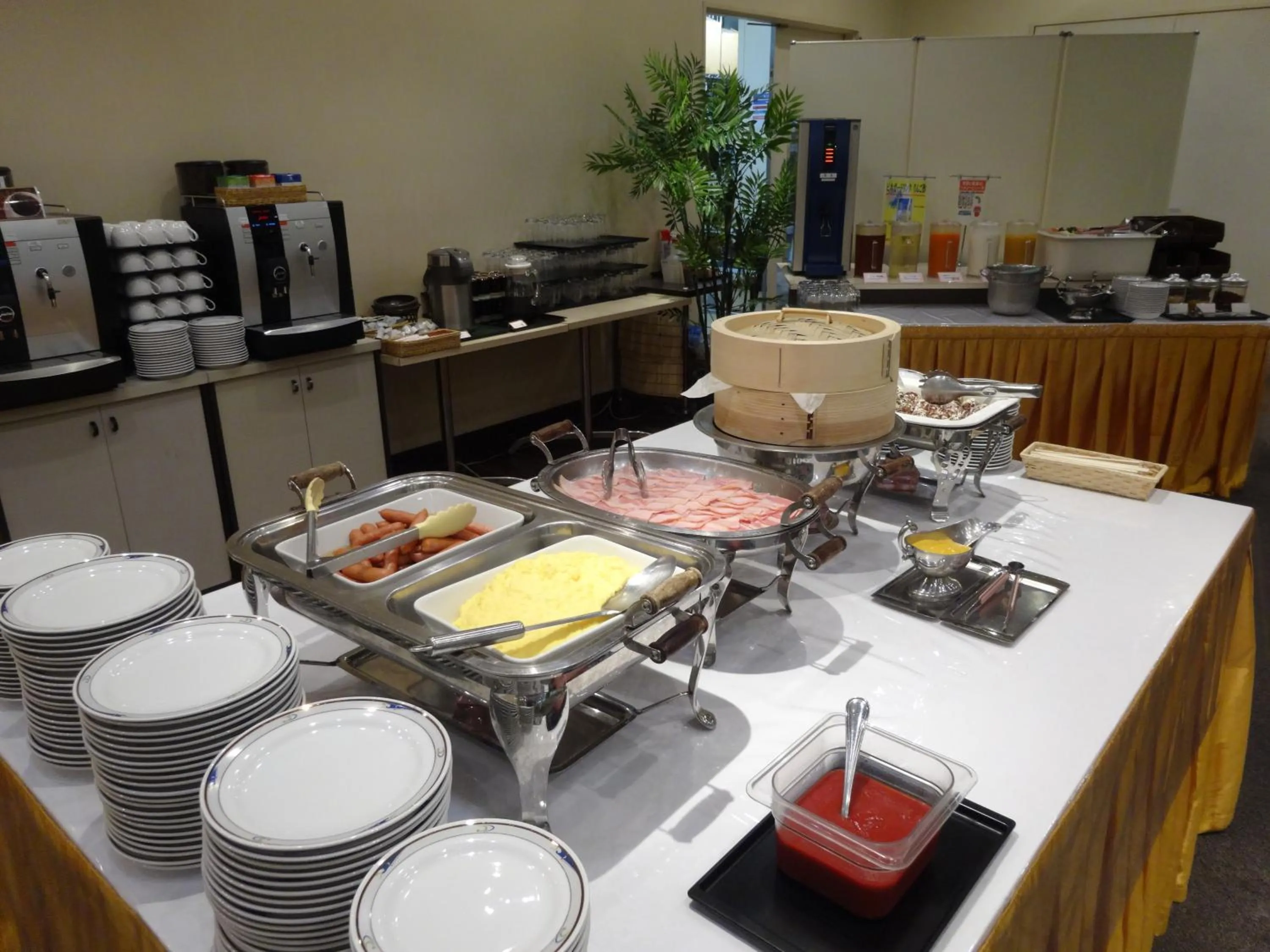 Restaurant/places to eat in Hotel IL Cuore Namba