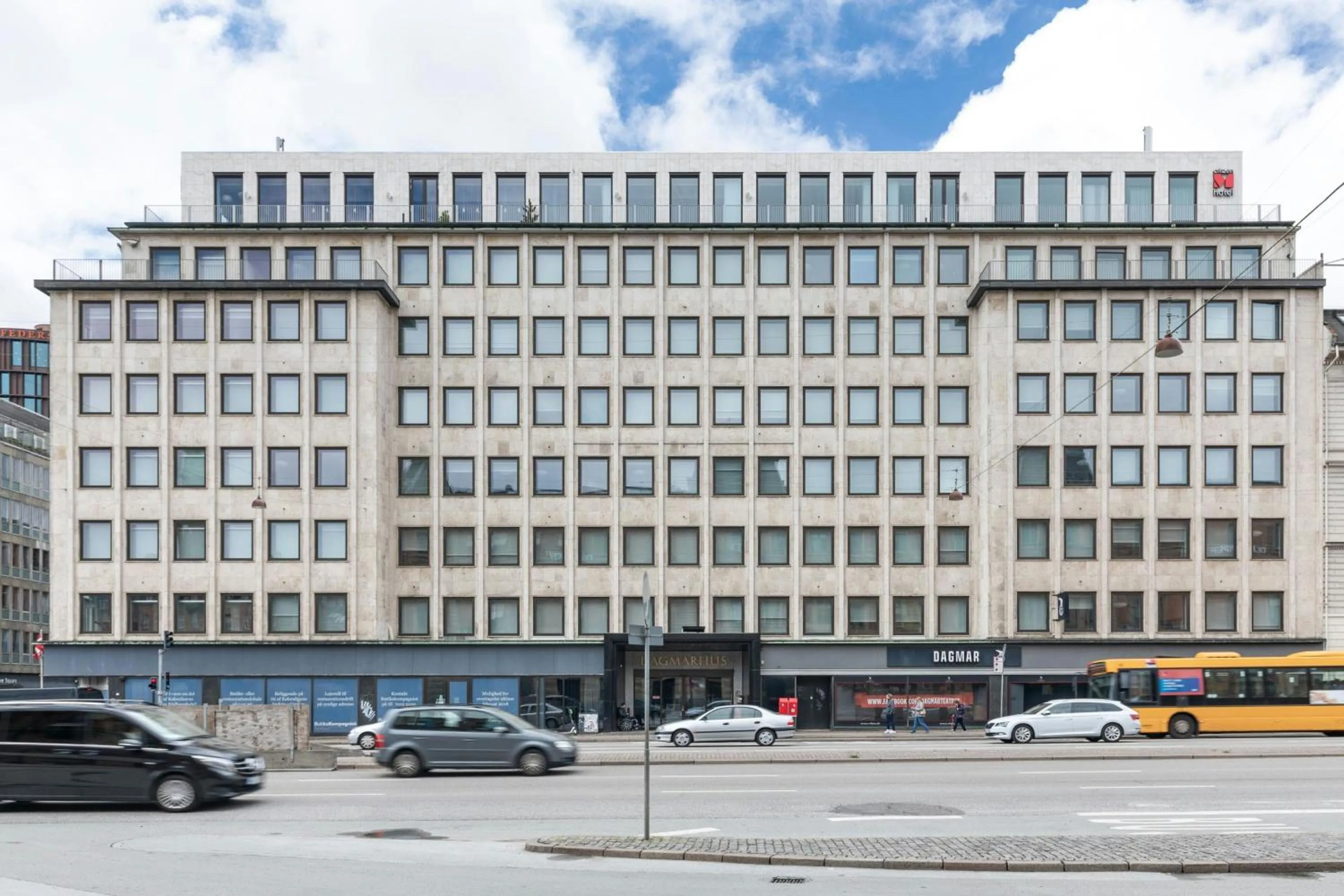 Property building in citizenM Copenhagen Radhuspladsen