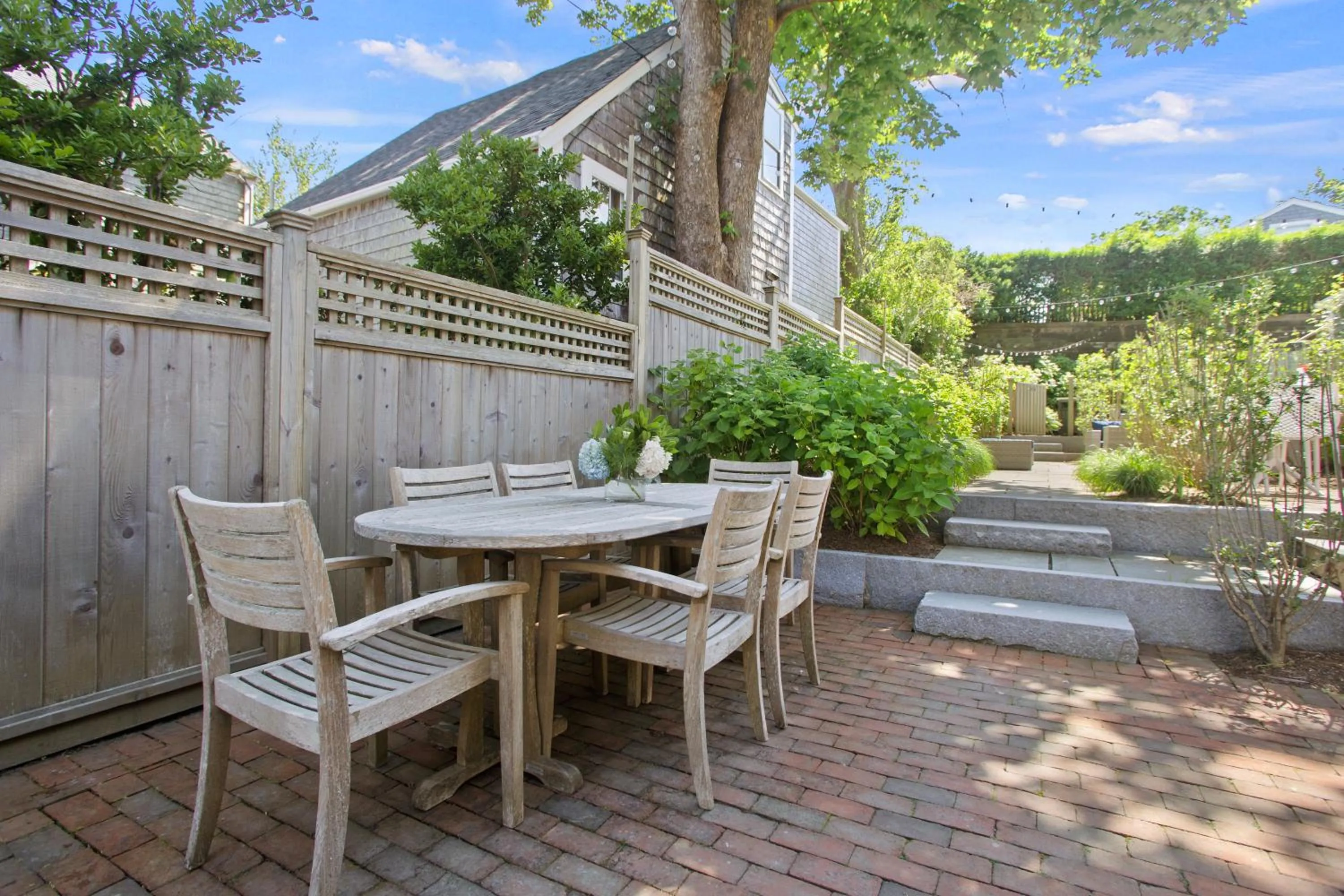 Balcony/Terrace in Carlisle House Inn