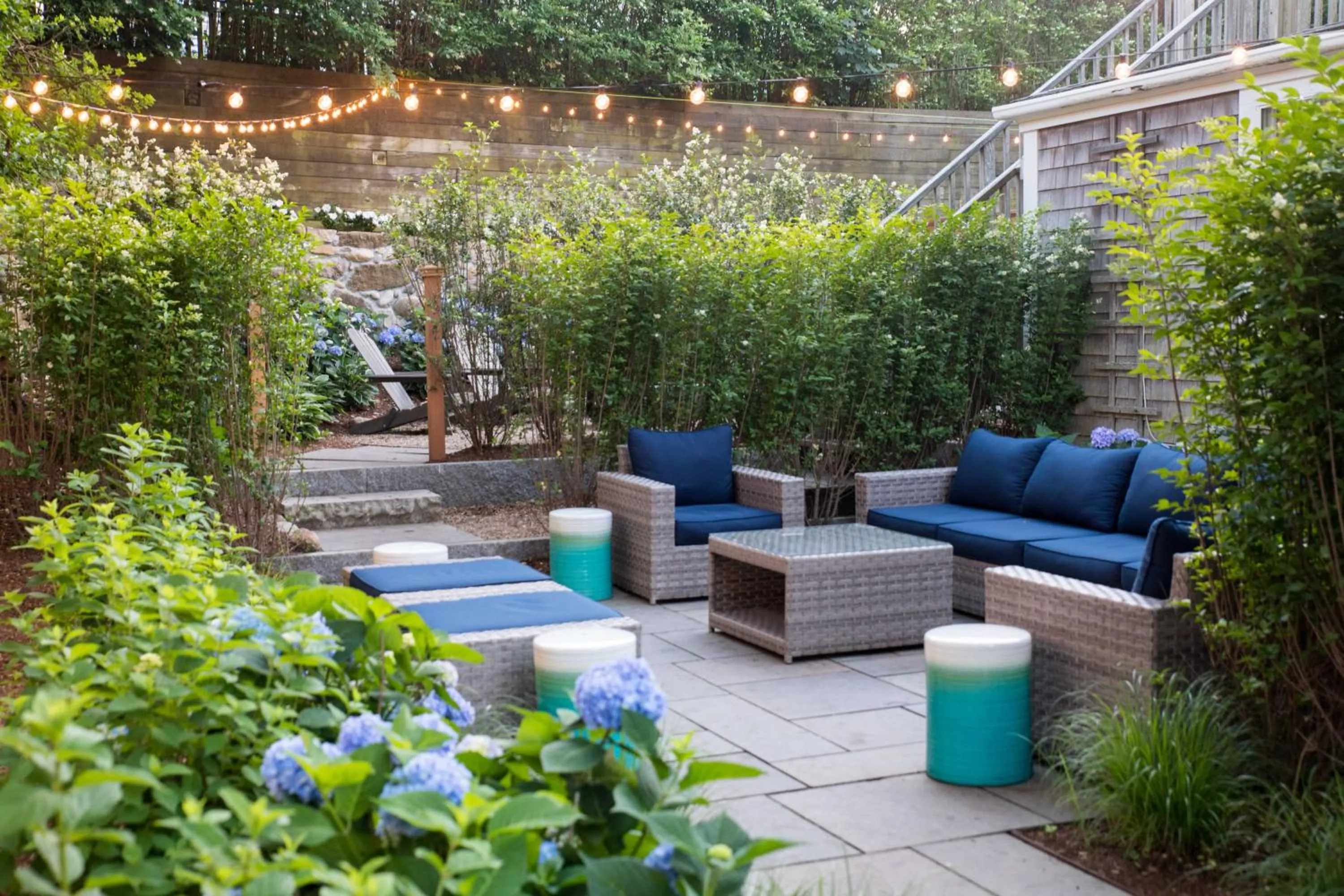 Patio in Carlisle House Inn