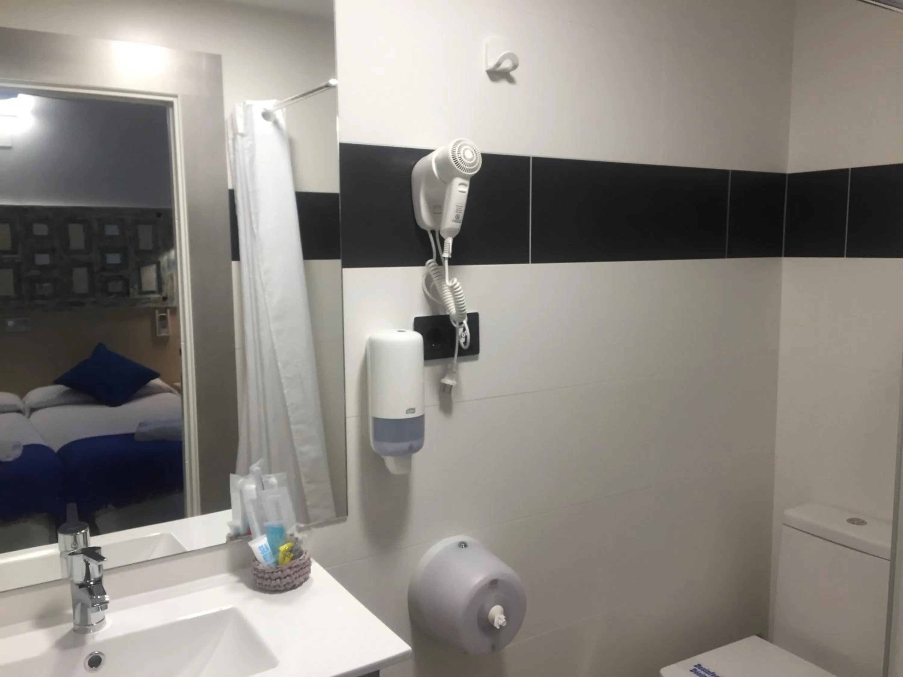 Bathroom in Hostal Boutique Luna de Gavín