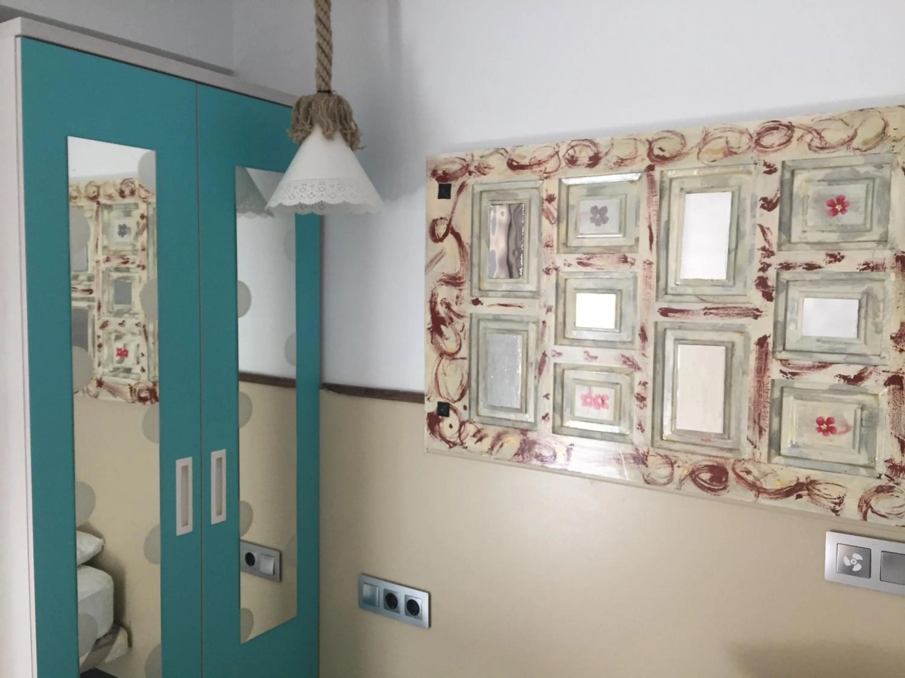 Decorative detail in Hostal Boutique Luna de Gavín