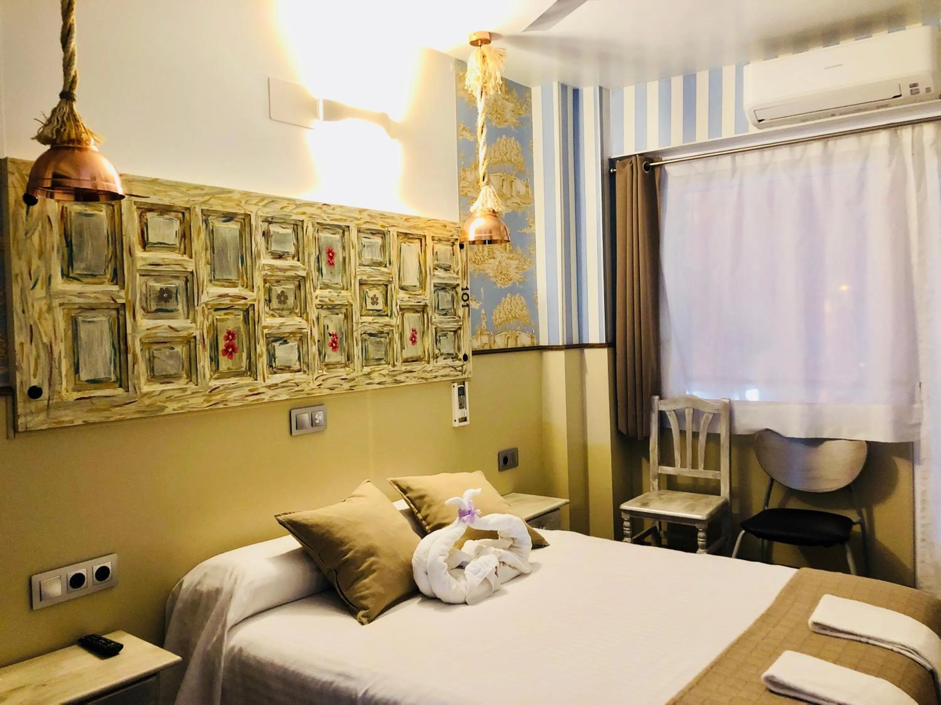 Bed in Hostal Boutique Luna de Gavín
