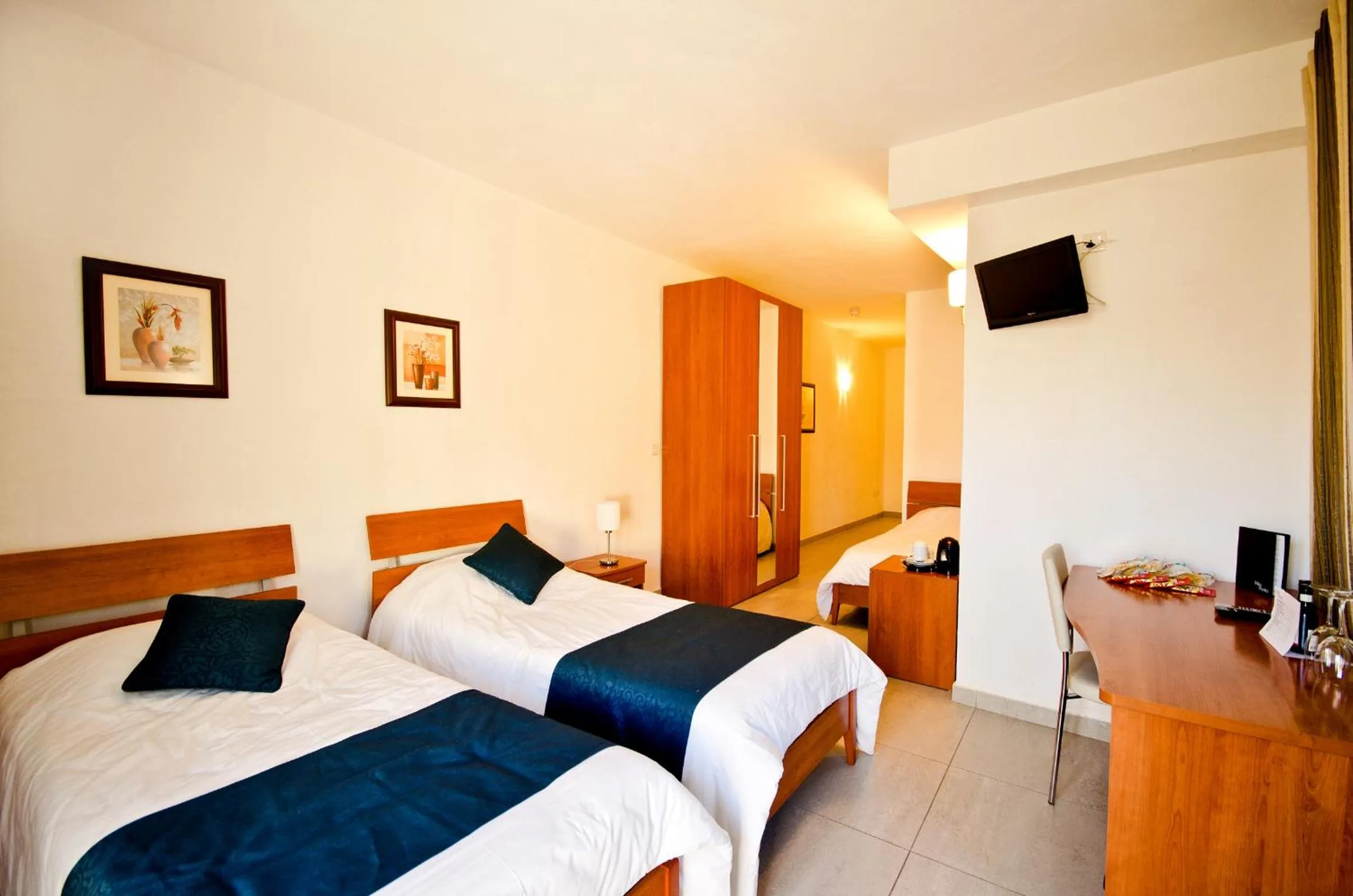 Photo of the whole room, Bed in Villa Del Porto