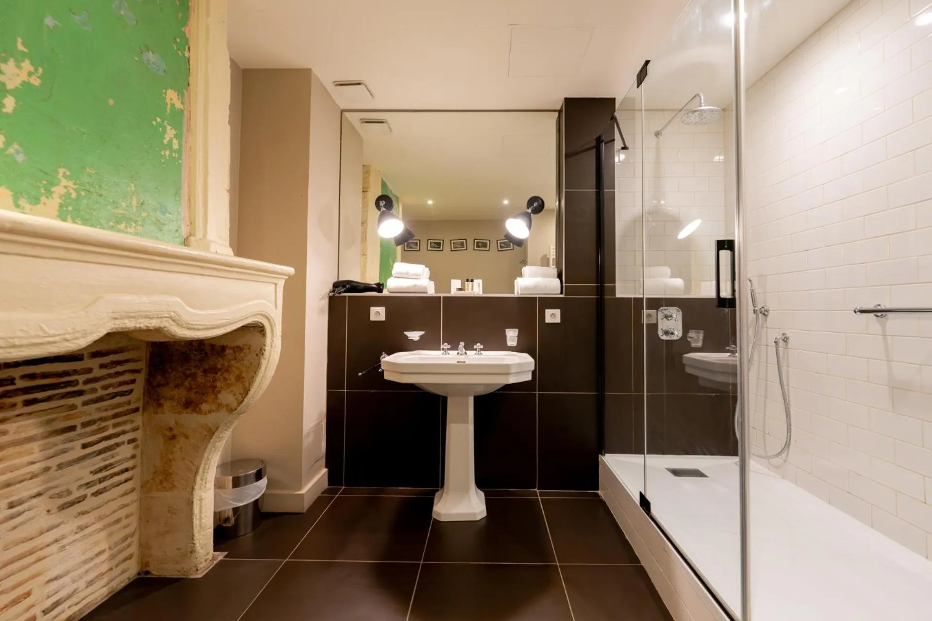 Bathroom in Maison Fredon Bordeaux Centre