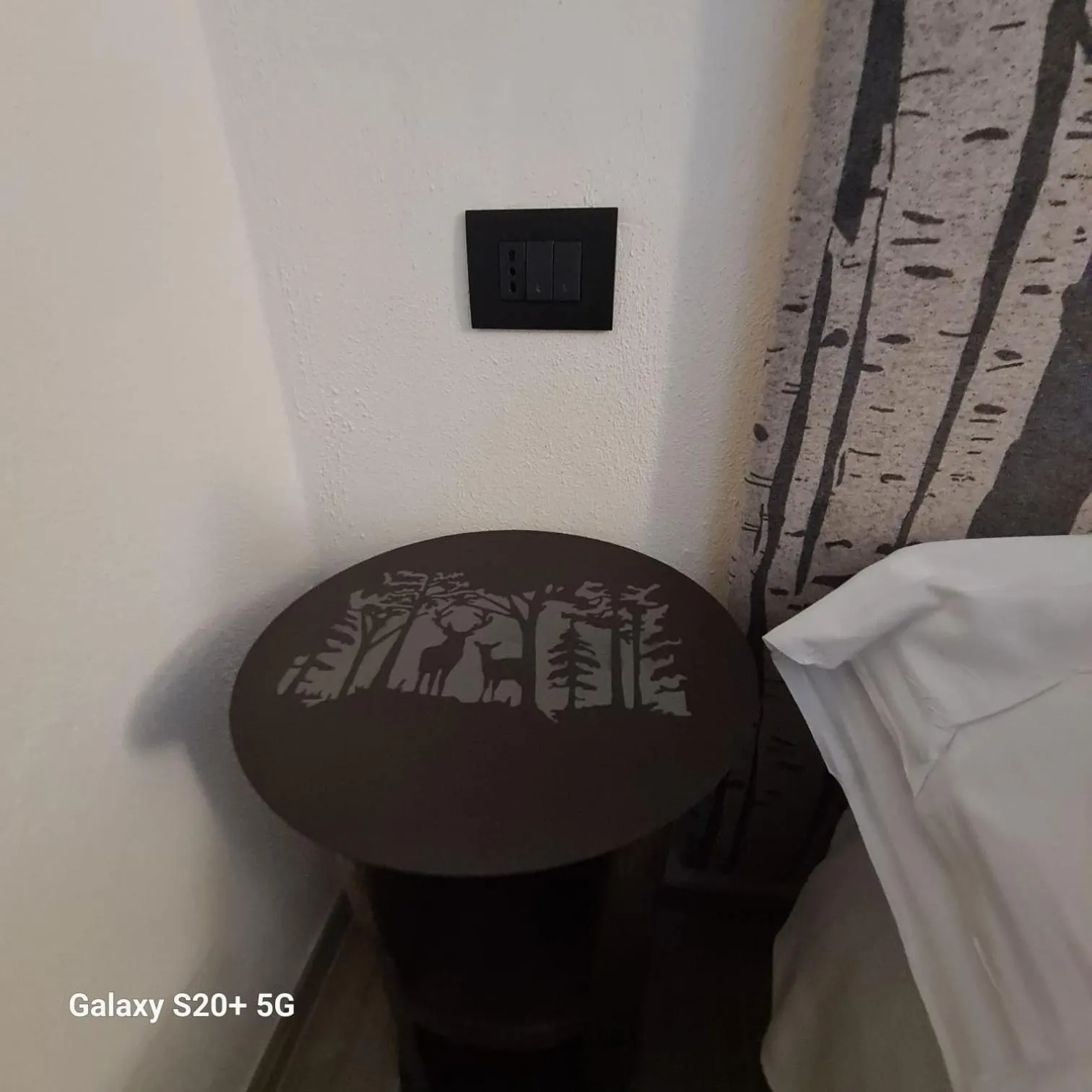 Decorative detail, Bed in Hotel Dente Del Gigante