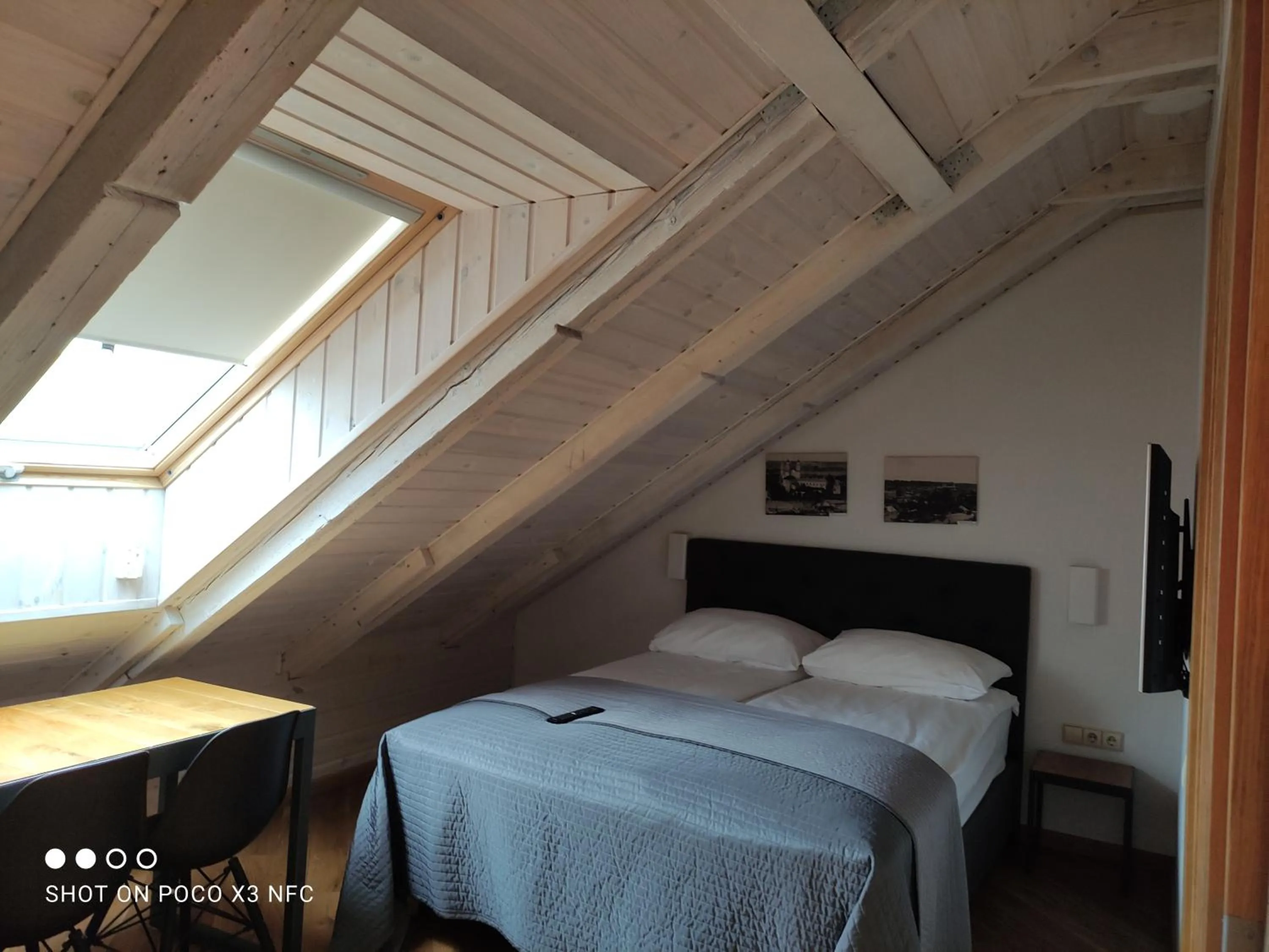 River view, Bed in Piano Apartments