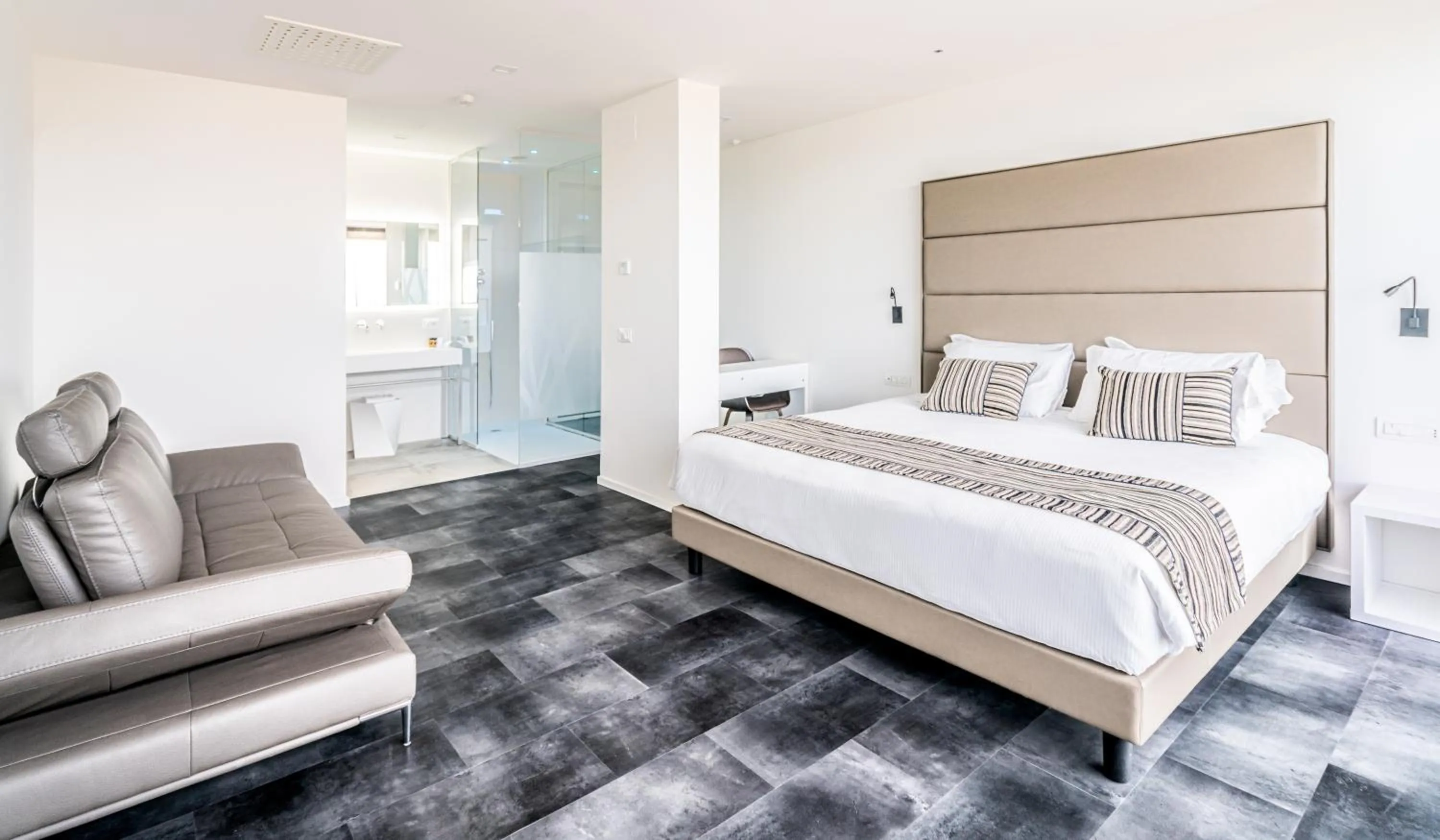 Bedroom, Bed in Hotel Lampara