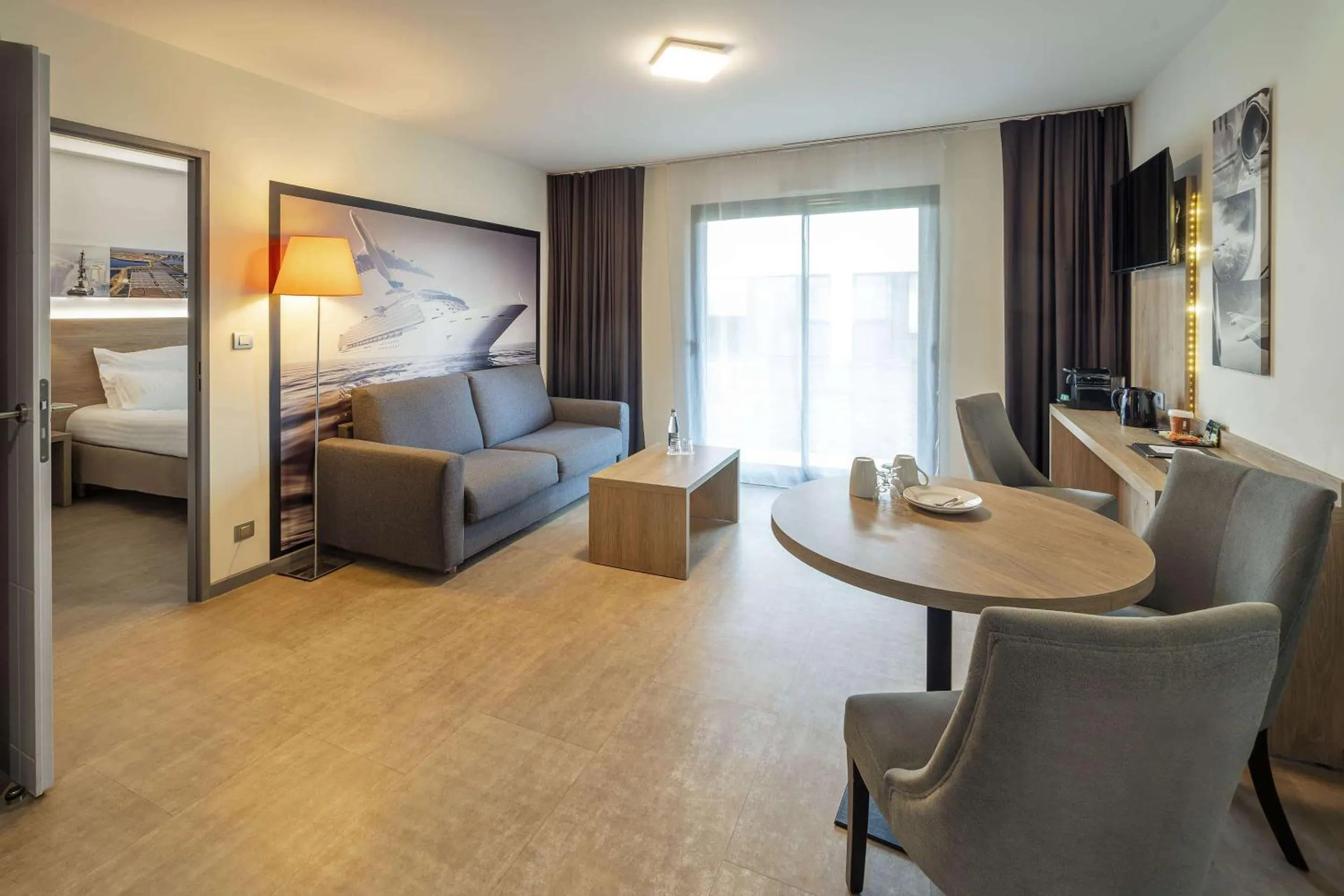 Bedroom, Bed in Best Western Les Aureliades Saint Nazaire