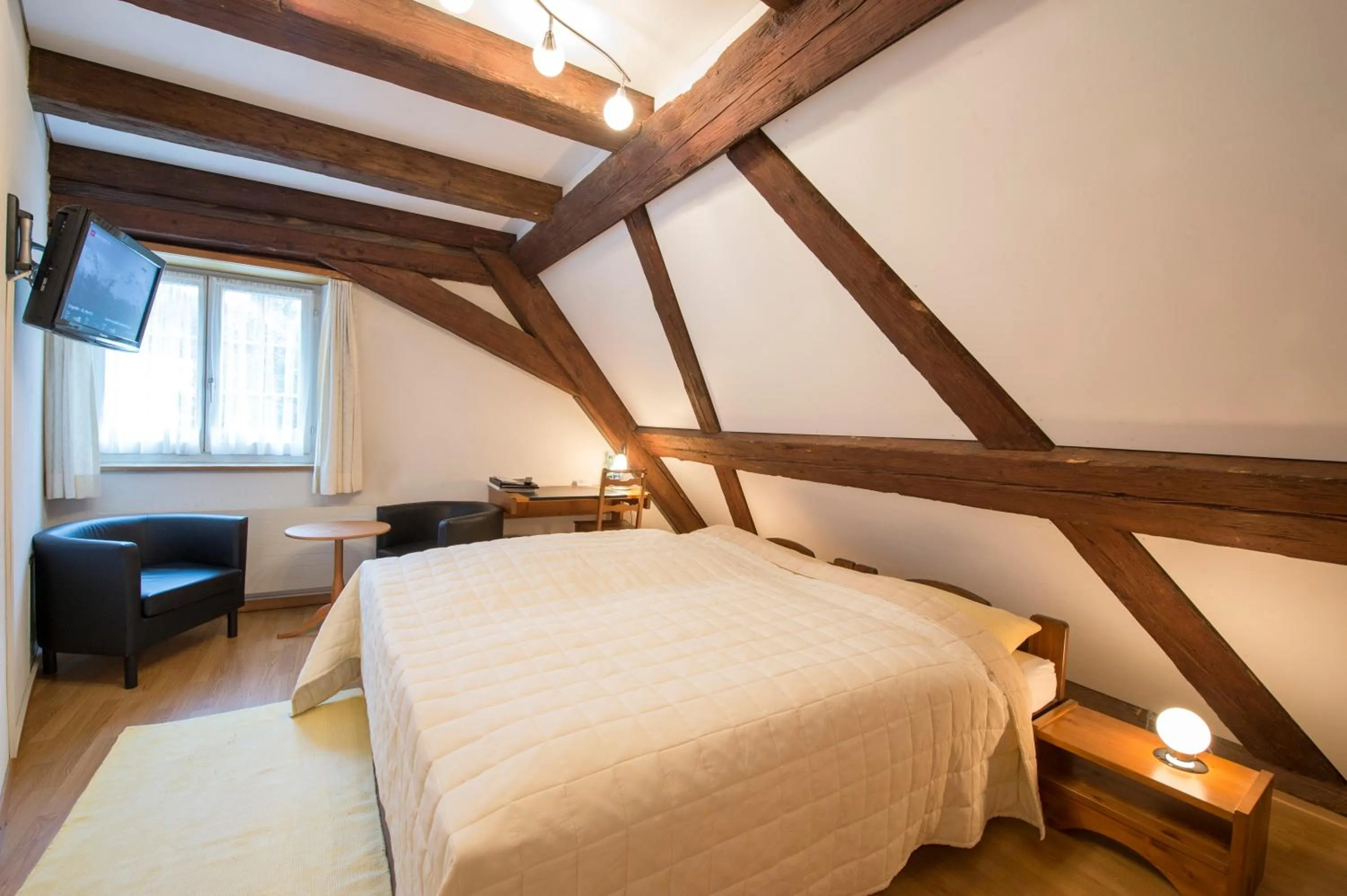 Photo of the whole room, Bed in Landgasthof Ochsen