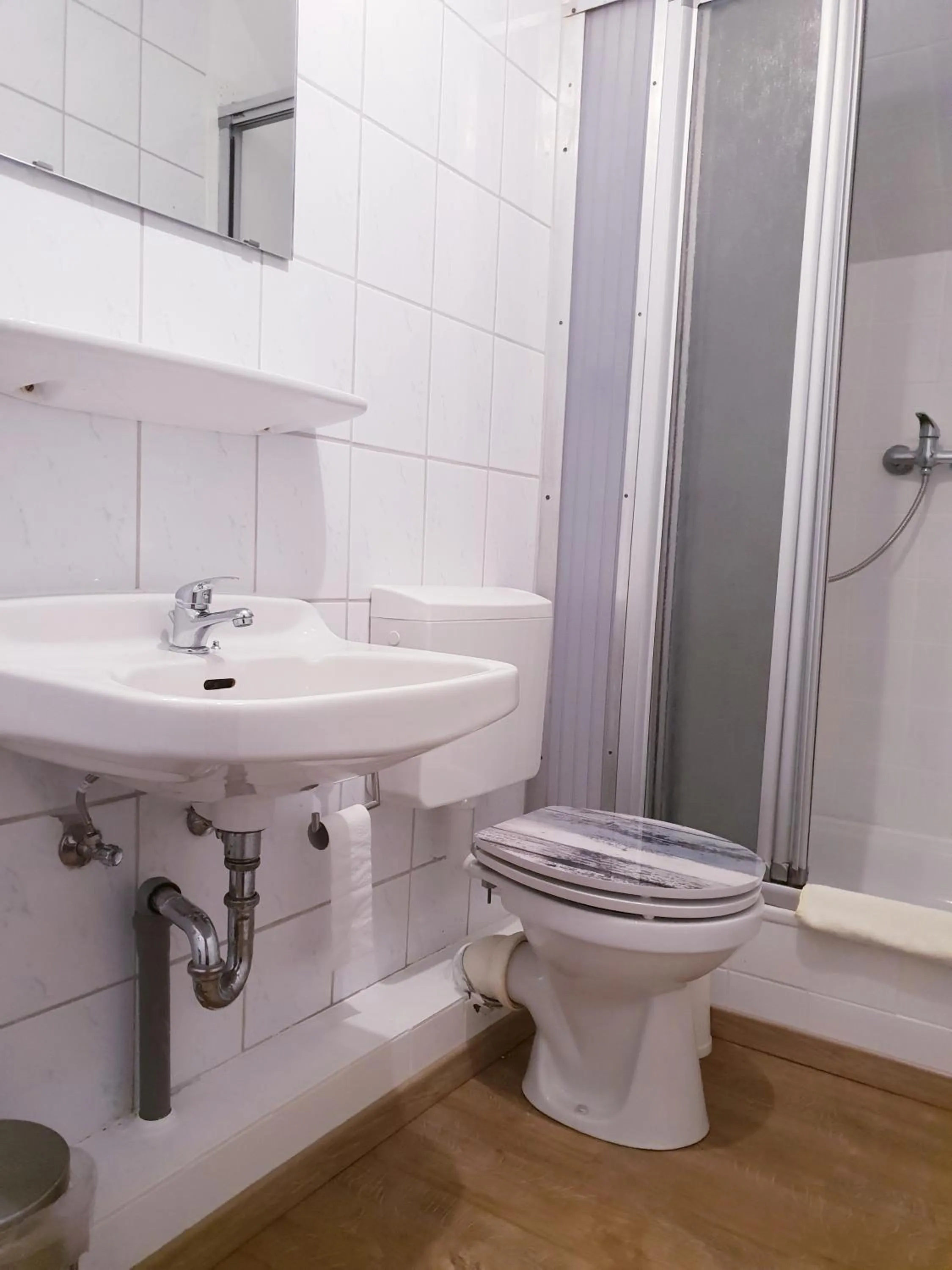 Shower in Hotel & Restaurant Gulfhof