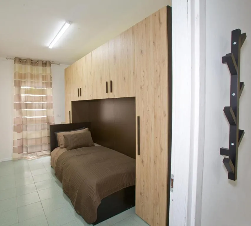 Bed in Residence "Canta"