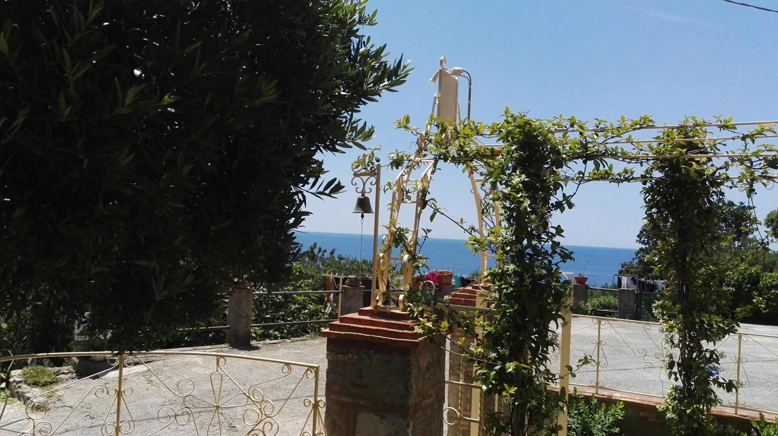 Decorative detail in B&B La Torretta