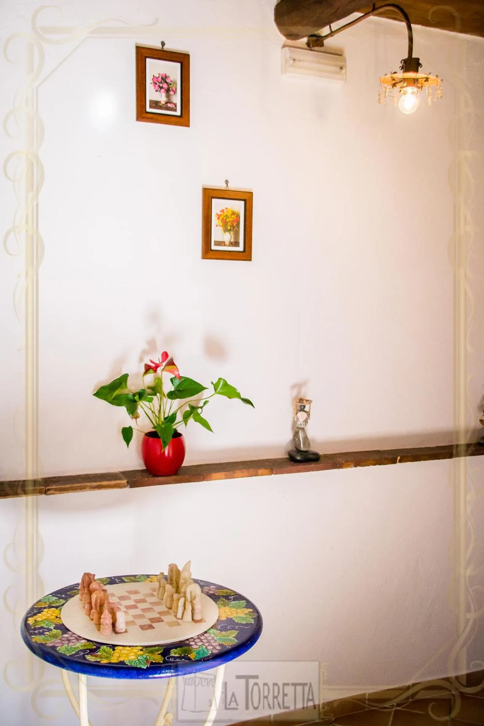 Decorative detail in B&B La Torretta