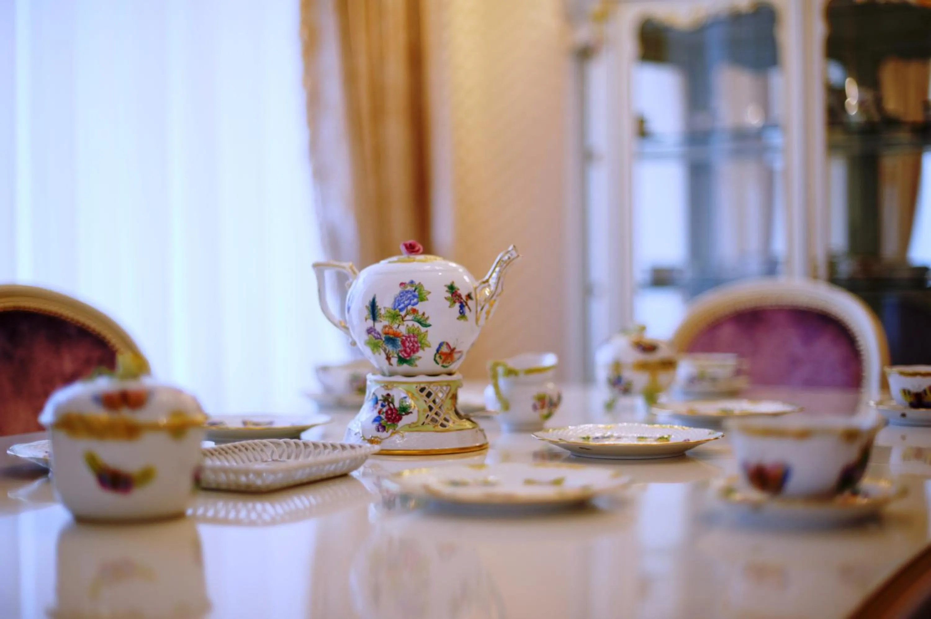 Dining area in Hotel Kyiv
