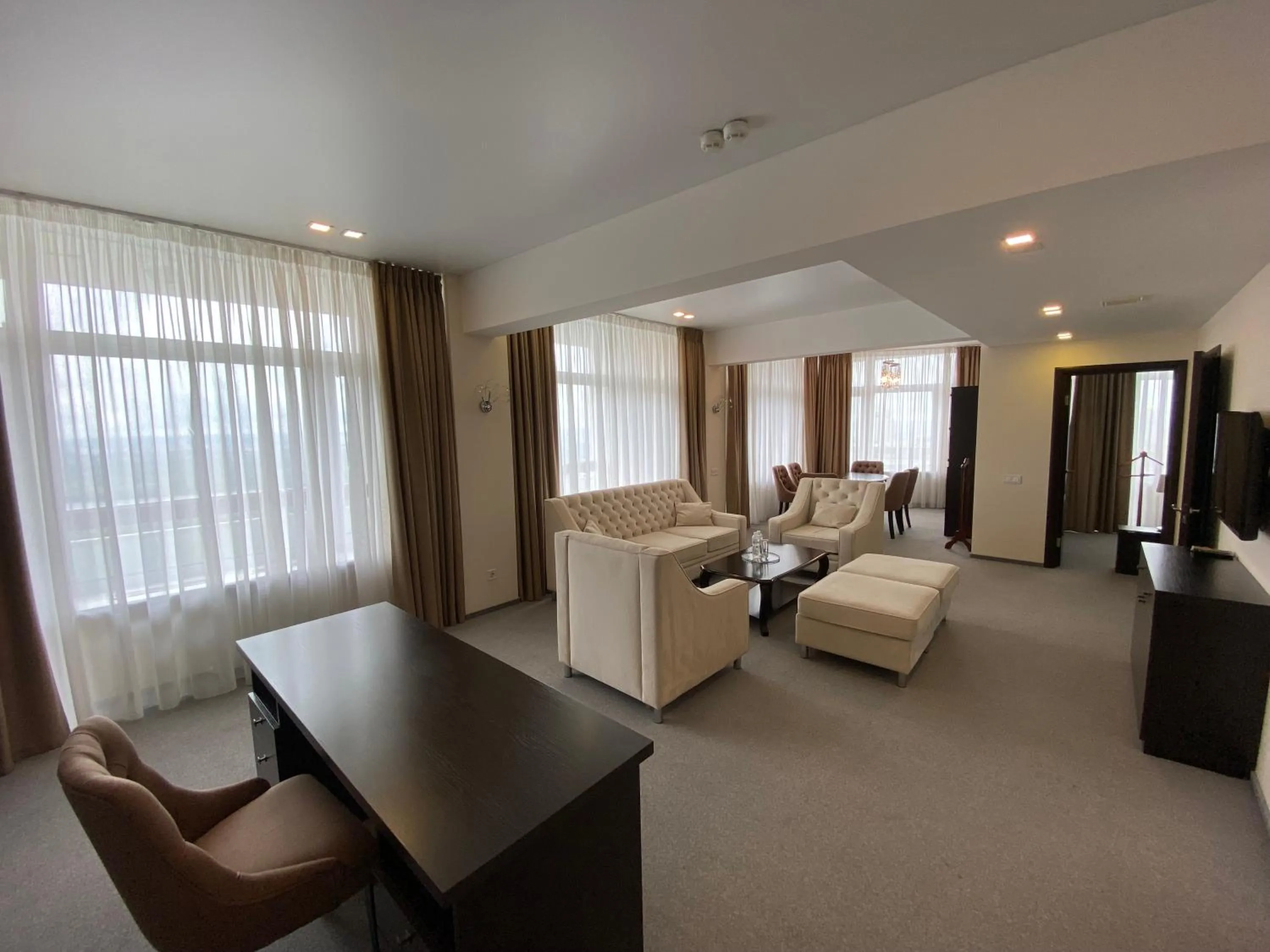 Living room in Hotel Kyiv