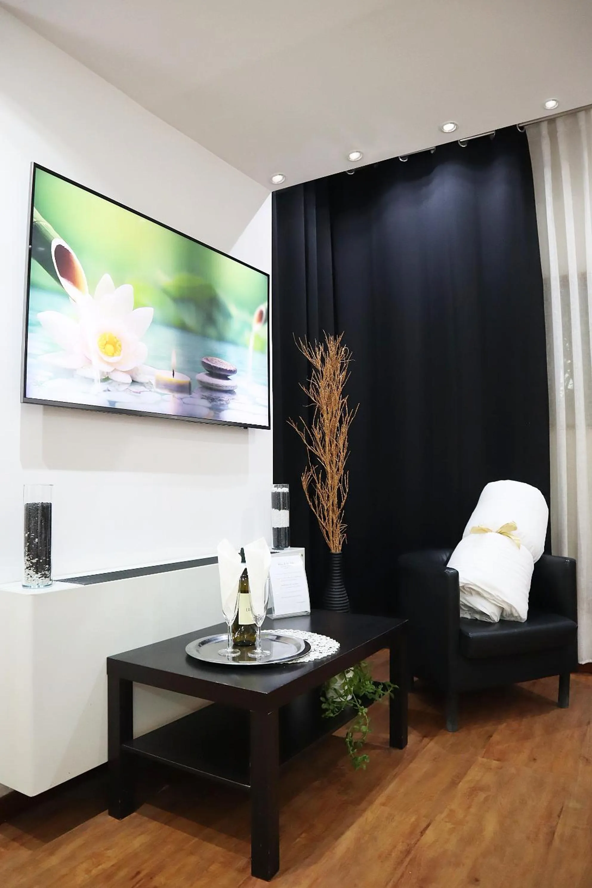 TV and multimedia in Villa Alba Boutique Hotel