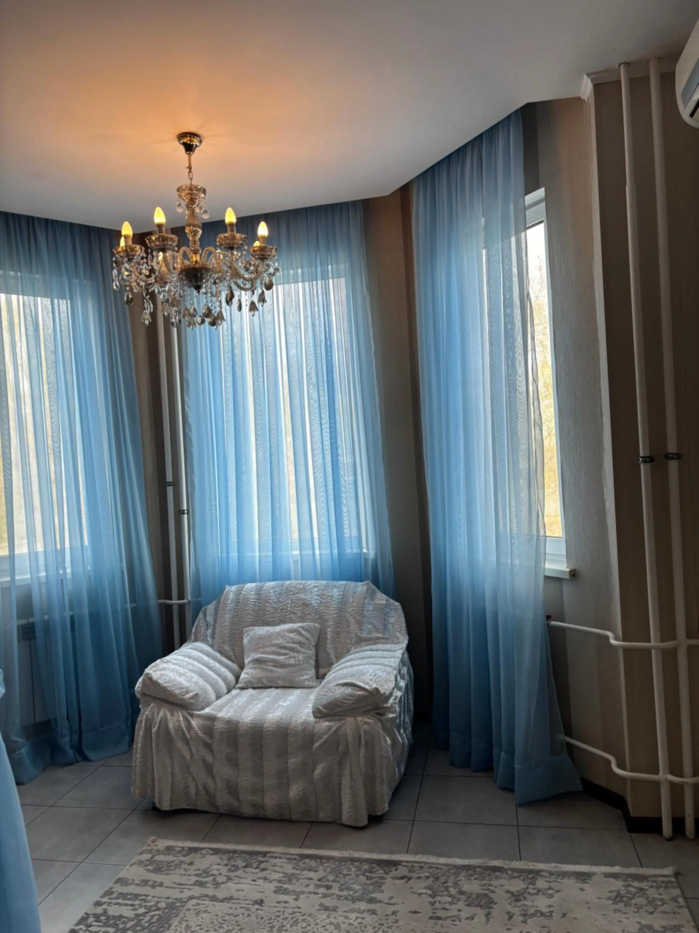 Suite with Lake View in SunLake Hotel Osokorki