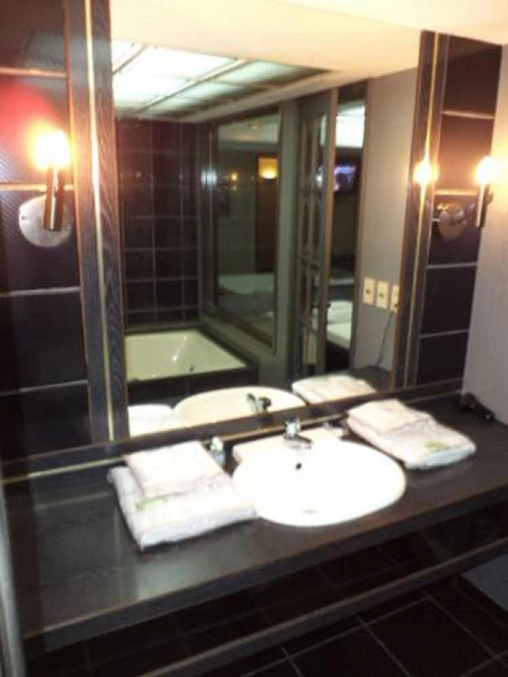 Bathroom in Hotel Fênix (Adult Only)