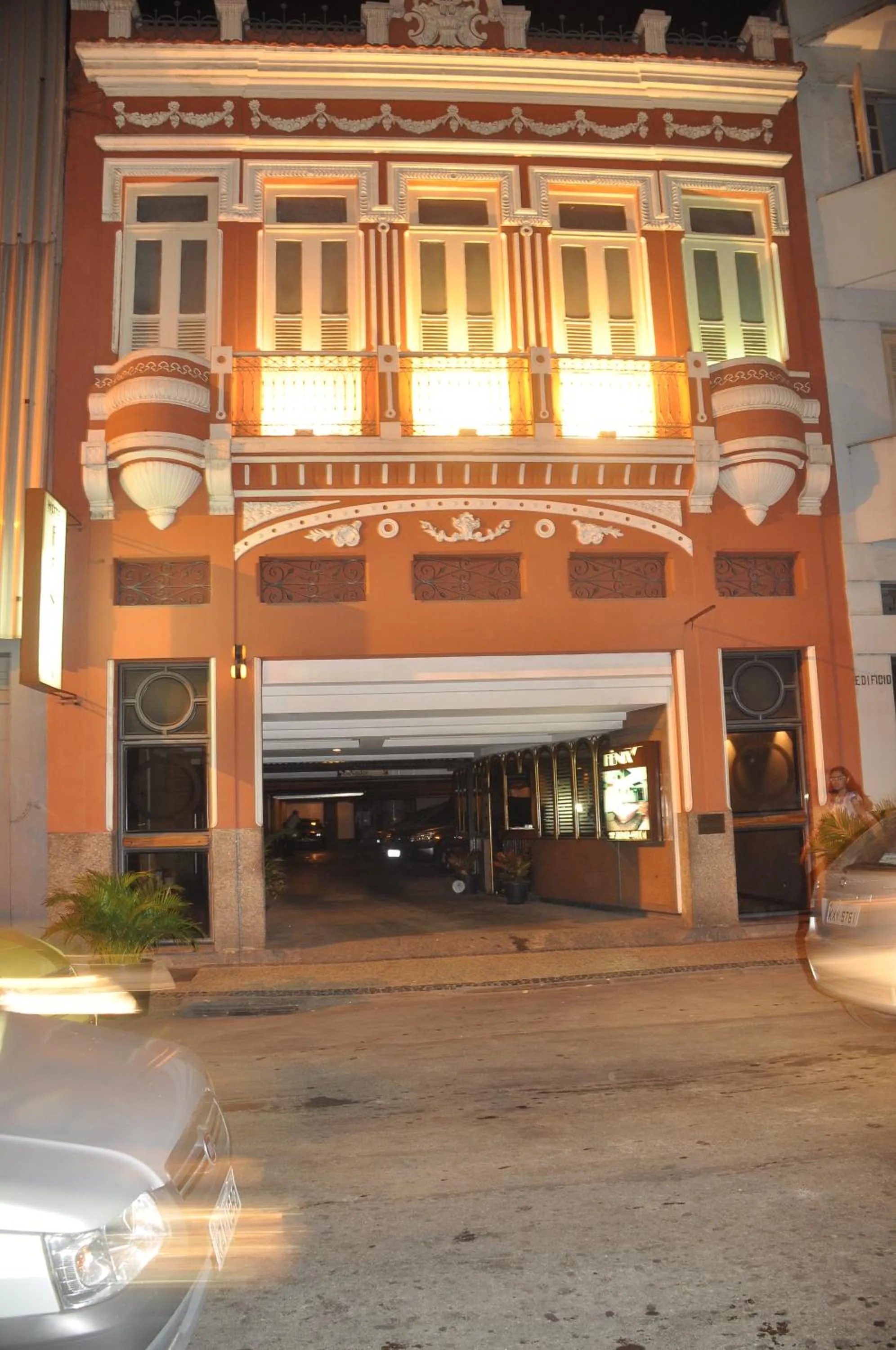 Facade/entrance in Hotel Fênix (Adult Only)